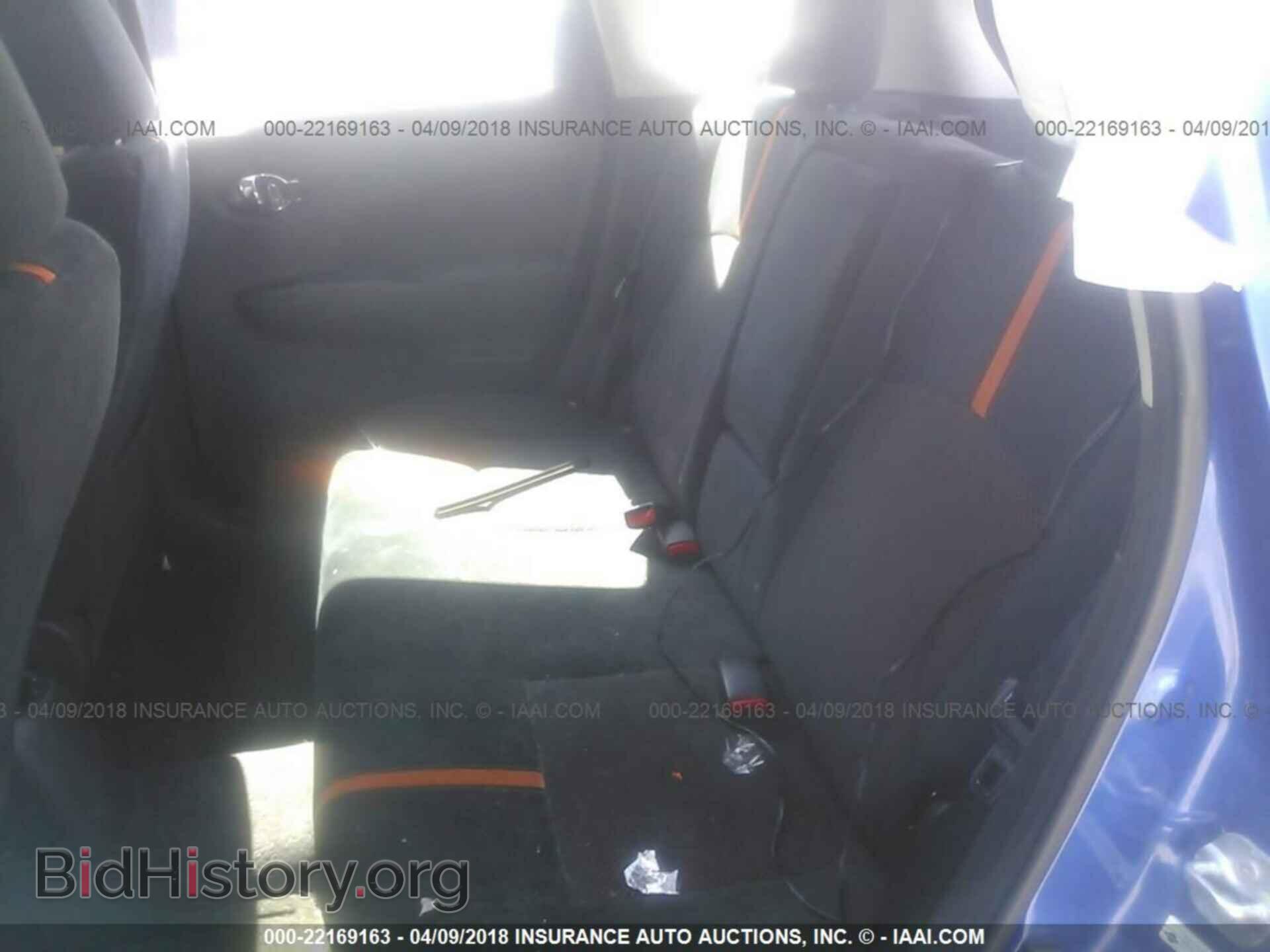 2016 Nissan Versa note - VIN: 3N1CE2CP5GL366460 - Фото 8