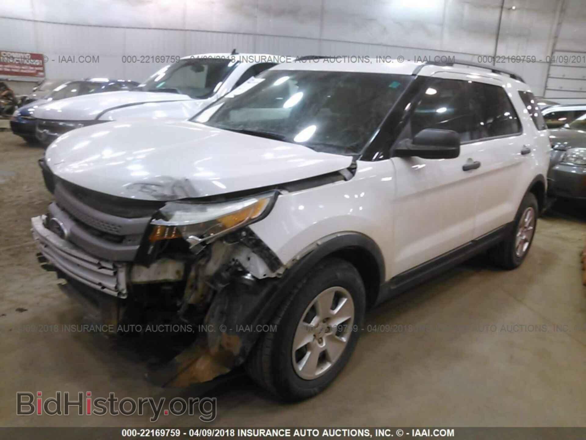 2011 Ford Explorer - VIN: 1FMHK8B82BGA34381 - Фото 2
