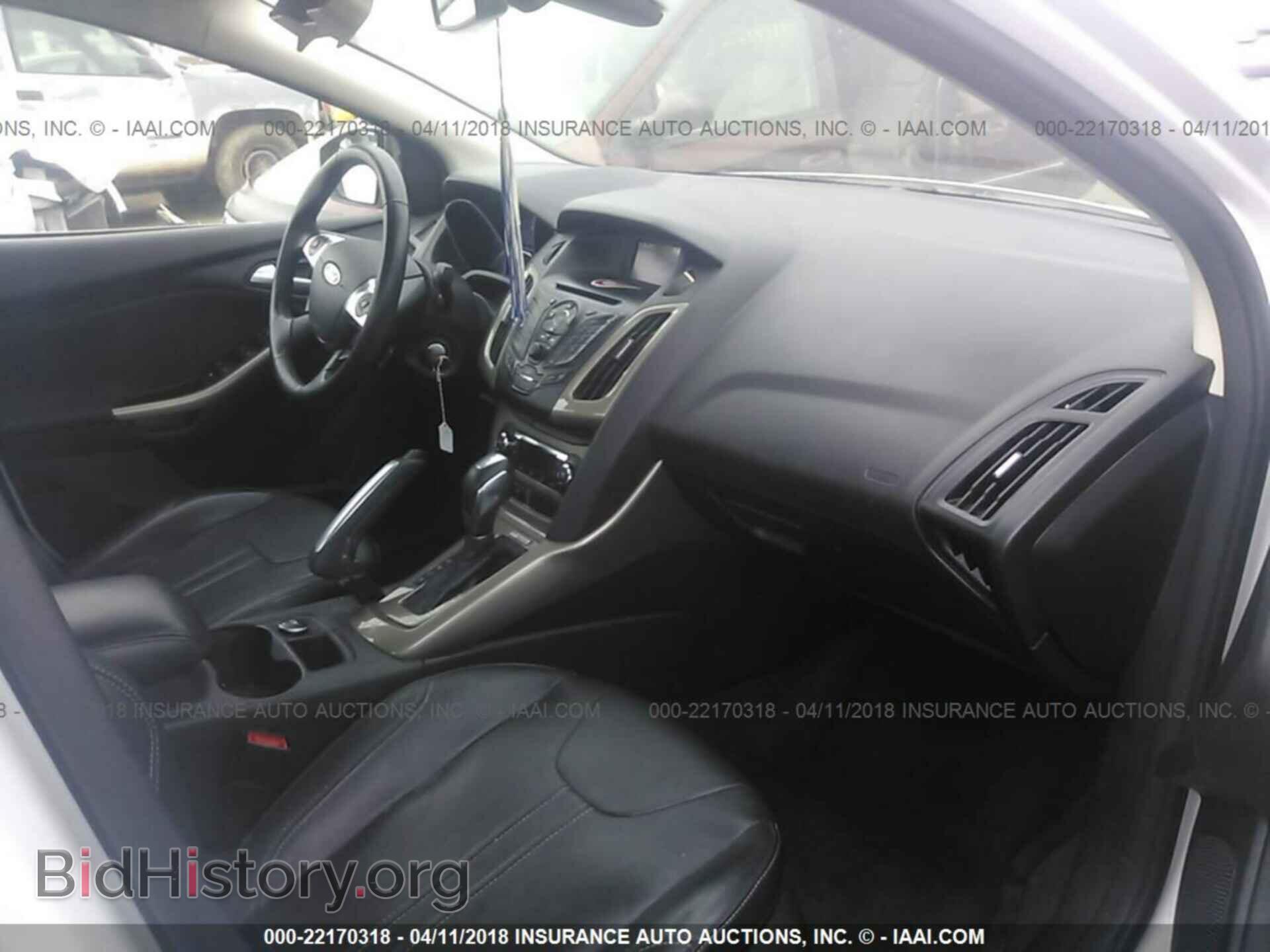2012 Ford Focus - VIN: 1FAHP3H21CL348520 - Photo 5