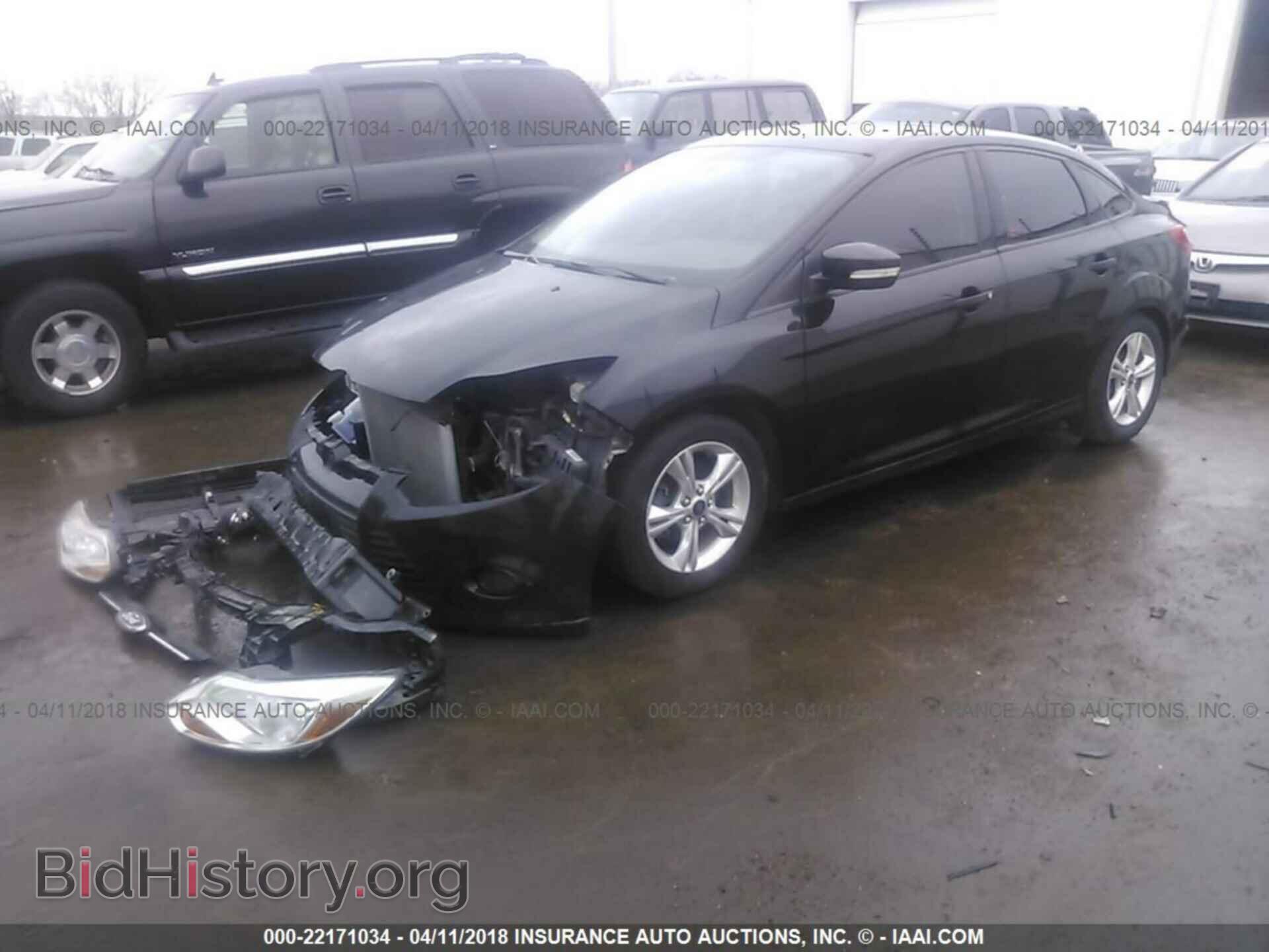 2014 Ford Focus - VIN: 1FADP3F26EL109694 - Photo 2