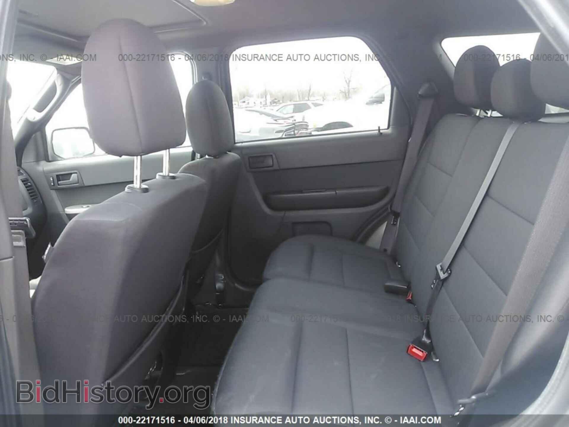 2011 FORD ESCAPE - VIN: 1FMCU0D78BKC40909 - Photo 8