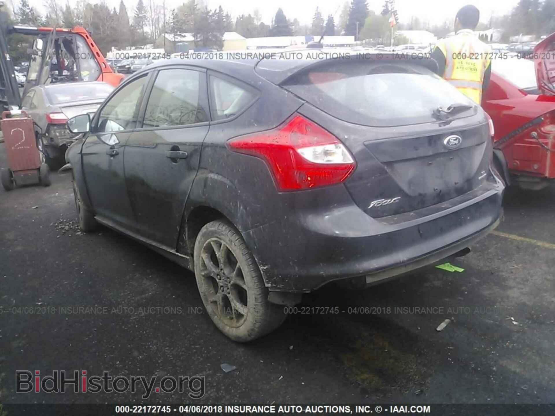 2013 Ford Focus - VIN: 1FADP3K23DL247858 - Photo 3