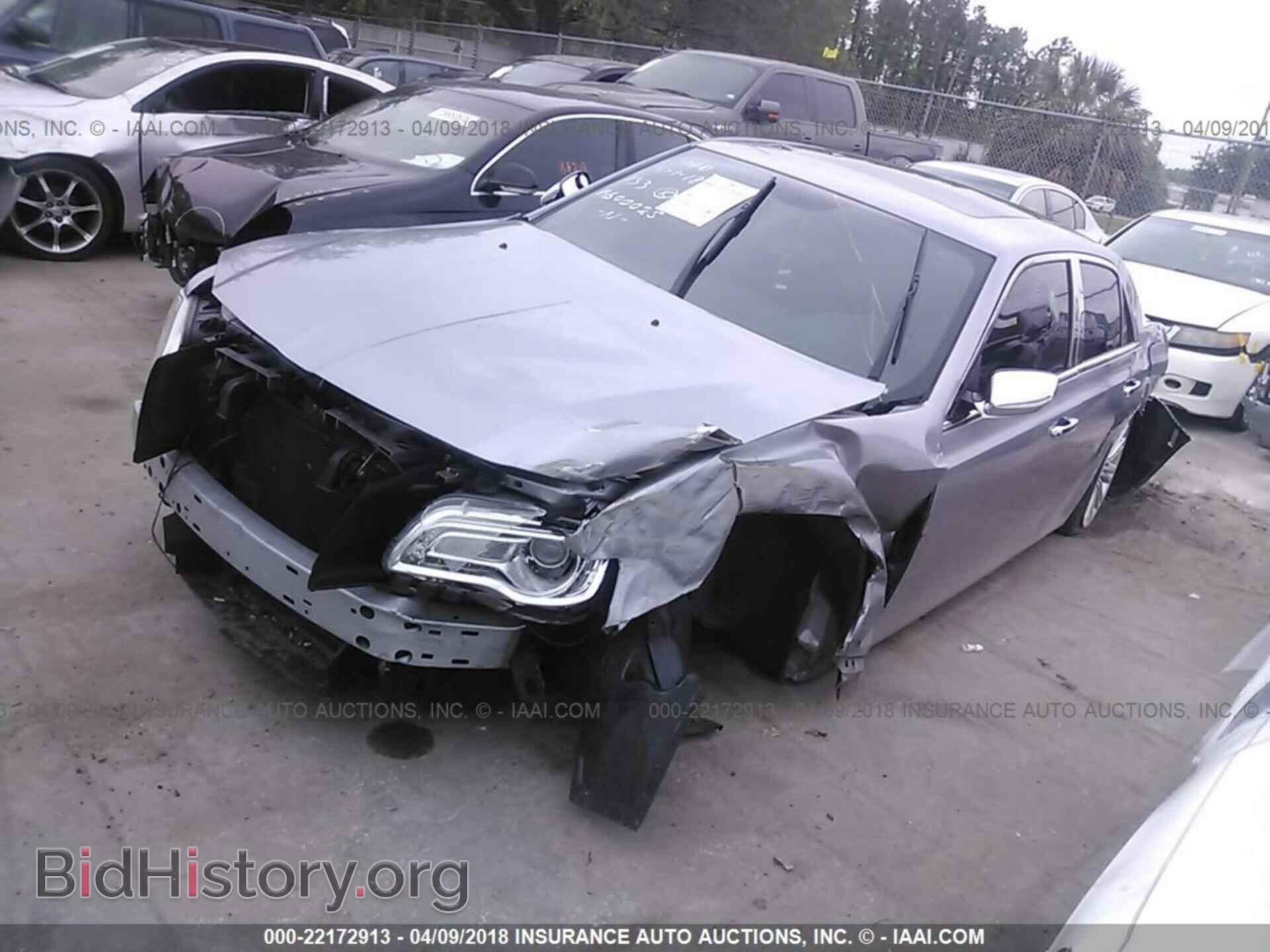 2014 Chrysler 300c - VIN: 2C3CCAET6EH382930 - Фото 2