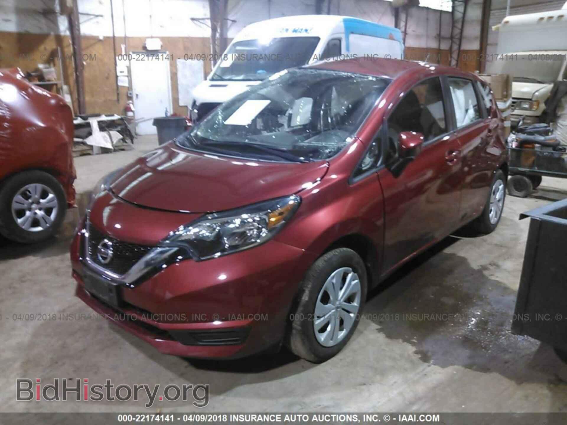 2017 Nissan Versa note - VIN: 3N1CE2CP1HL361385 - Photo 2