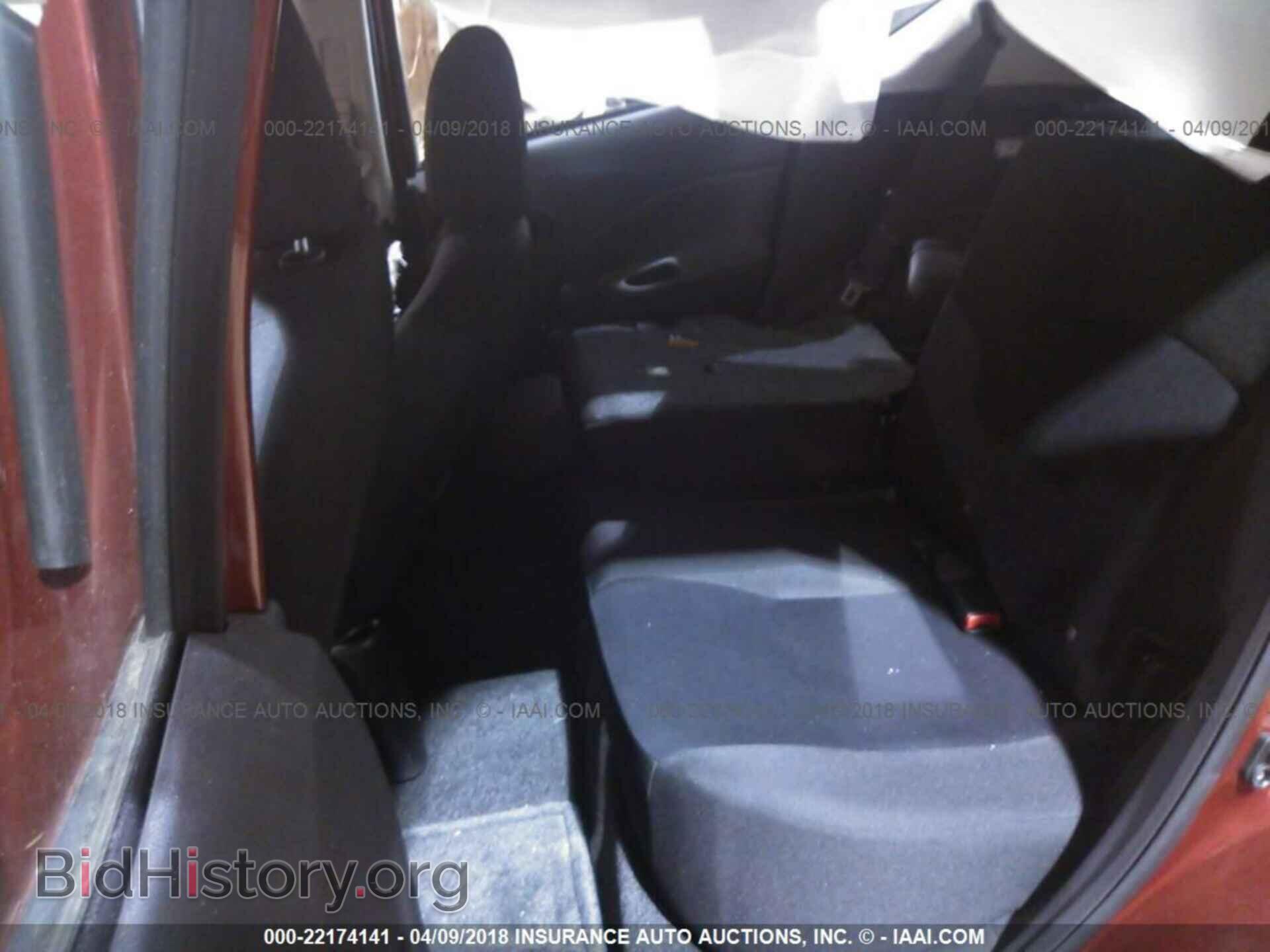 2017 Nissan Versa note - VIN: 3N1CE2CP1HL361385 - Photo 8