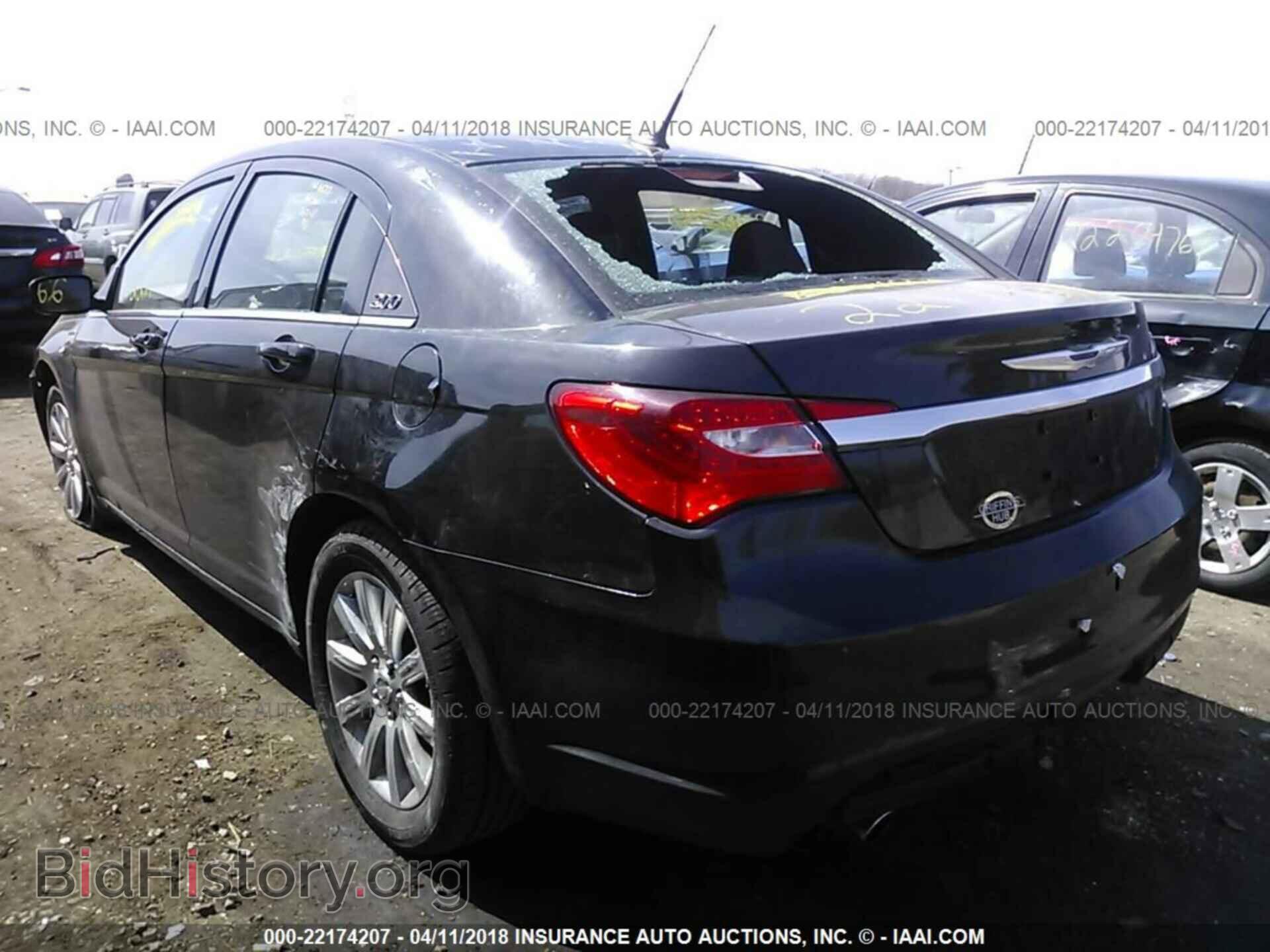 2011 Chrysler 200 - VIN: 1C3BC1FG2BN517420 - Фото 3