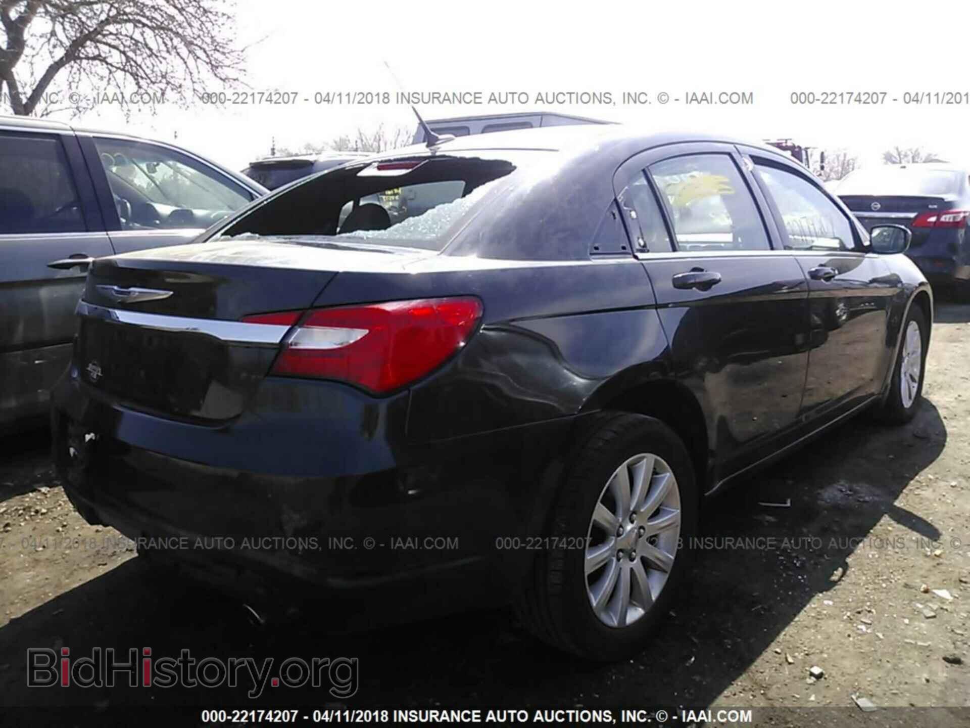 2011 Chrysler 200 - VIN: 1C3BC1FG2BN517420 - Фото 4