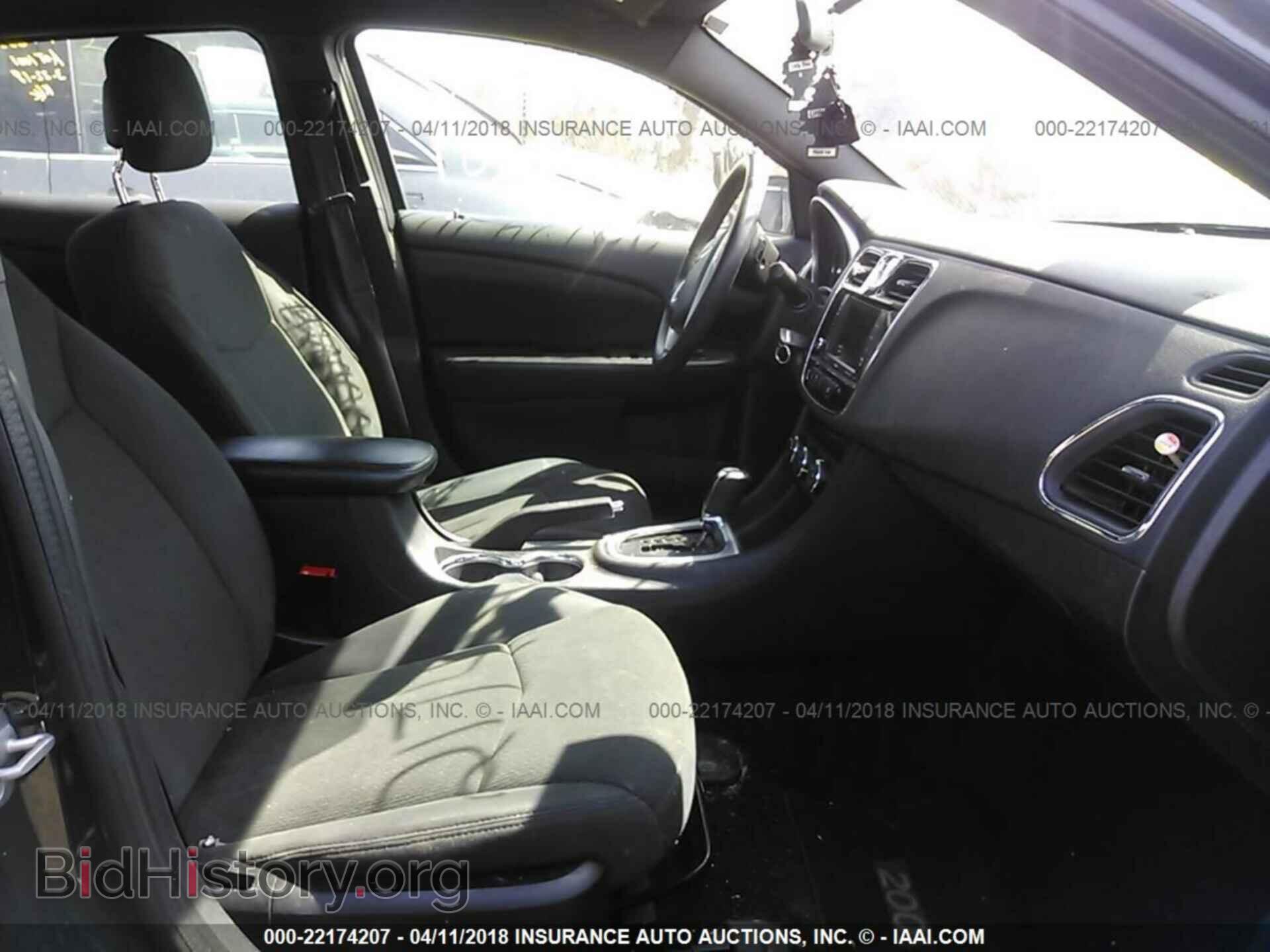 2011 Chrysler 200 - VIN: 1C3BC1FG2BN517420 - Фото 5