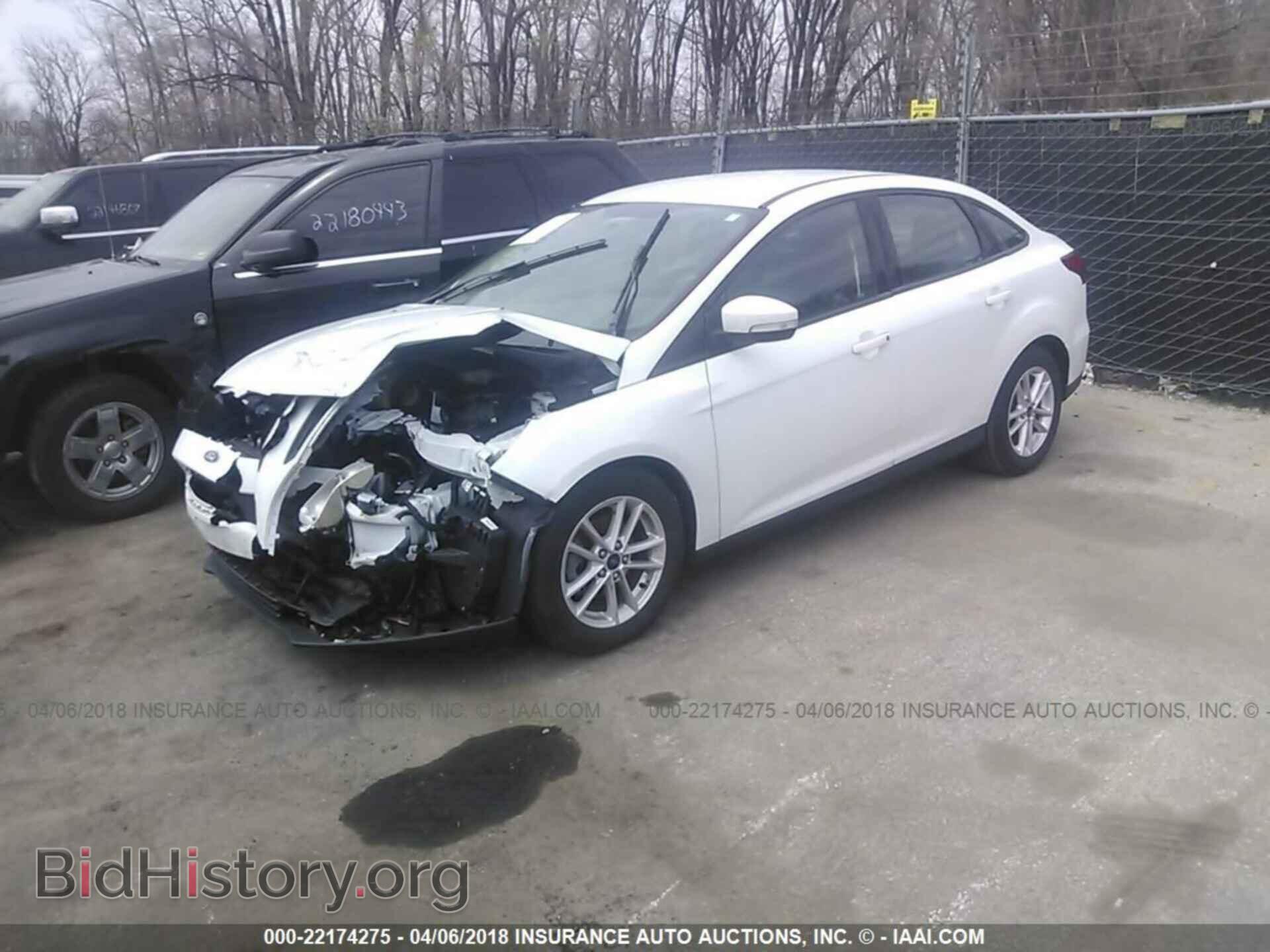 2017 Ford Focus - VIN: 1FADP3F22HL205178 - Фото 2