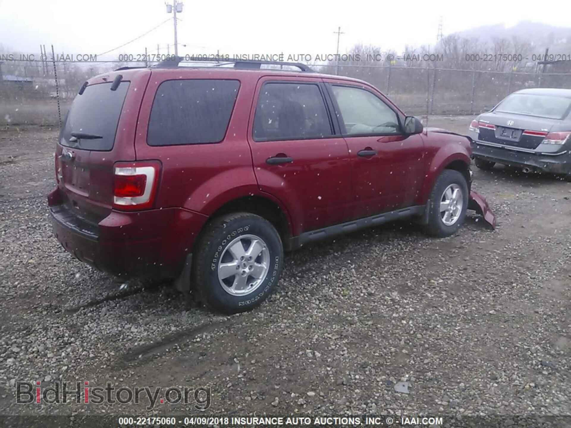 2012 Ford Escape - VIN: 1FMCU9D73CKA34032 - Photo 4