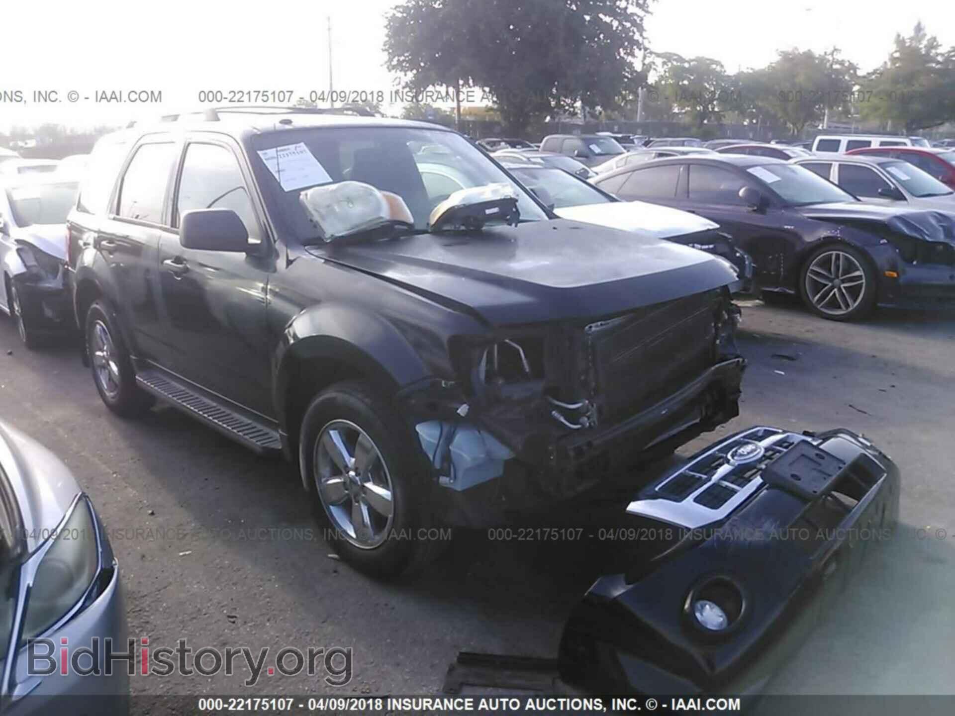 Photo 1FMCU0DG4CKC73634 - Ford Escape 2012