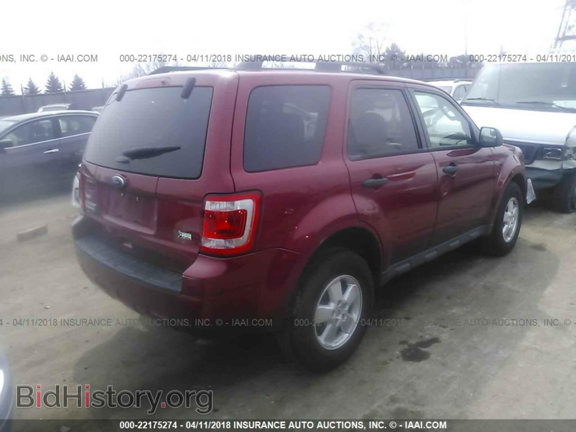 2012 Ford Escape - VIN: 1FMCU9DG0CKC02631 - Фото 4