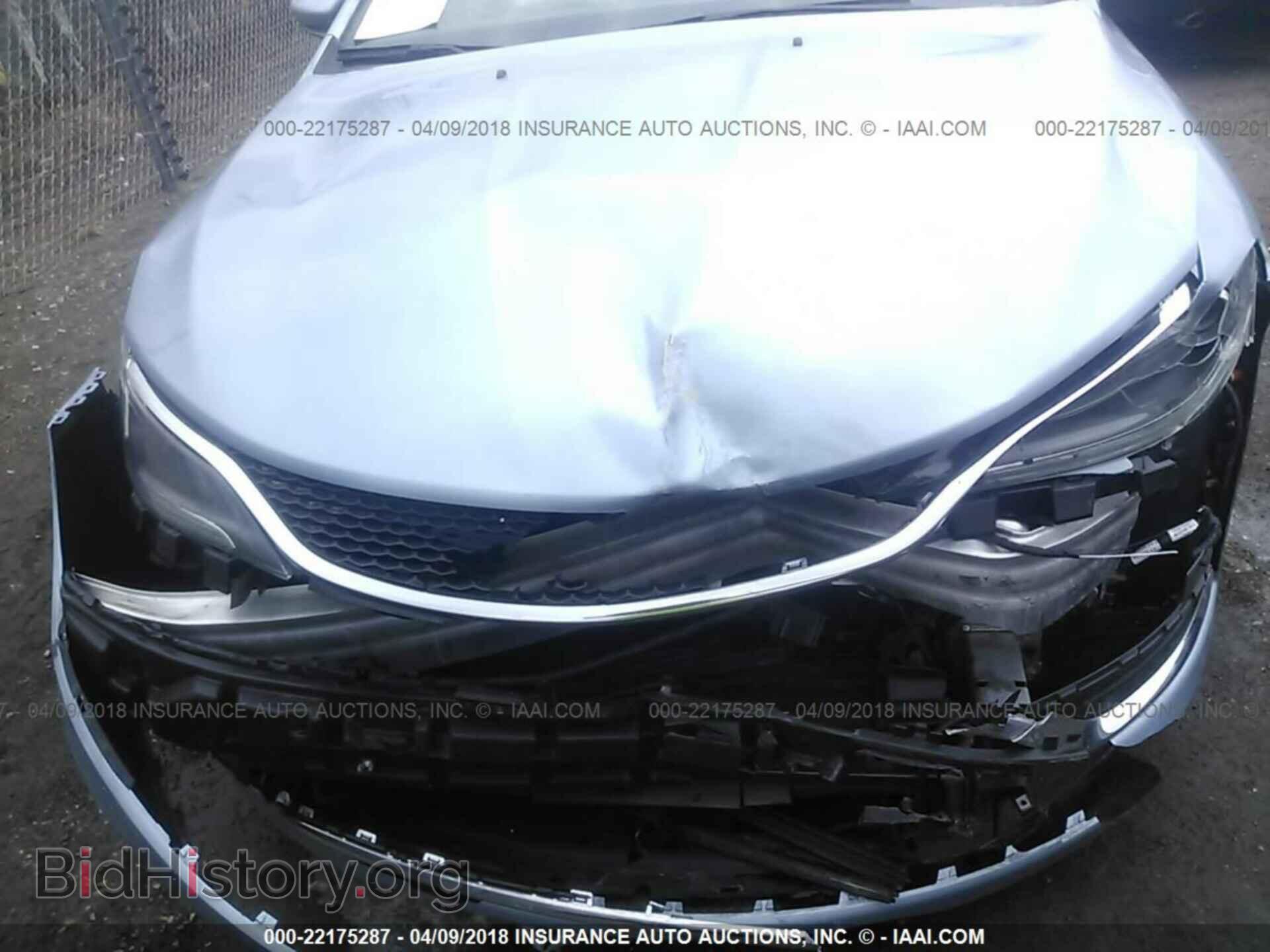 2015 Chrysler 200 - VIN: 1C3CCCABXFN701697 - Photo 6