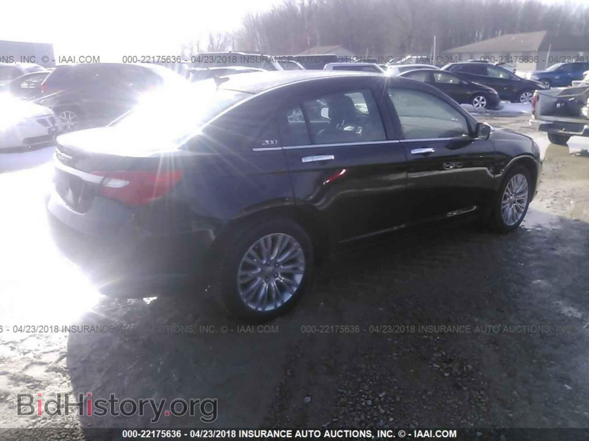 2011 Chrysler 200 - VIN: 1C3BC2FB9BN604743 - Photo 4