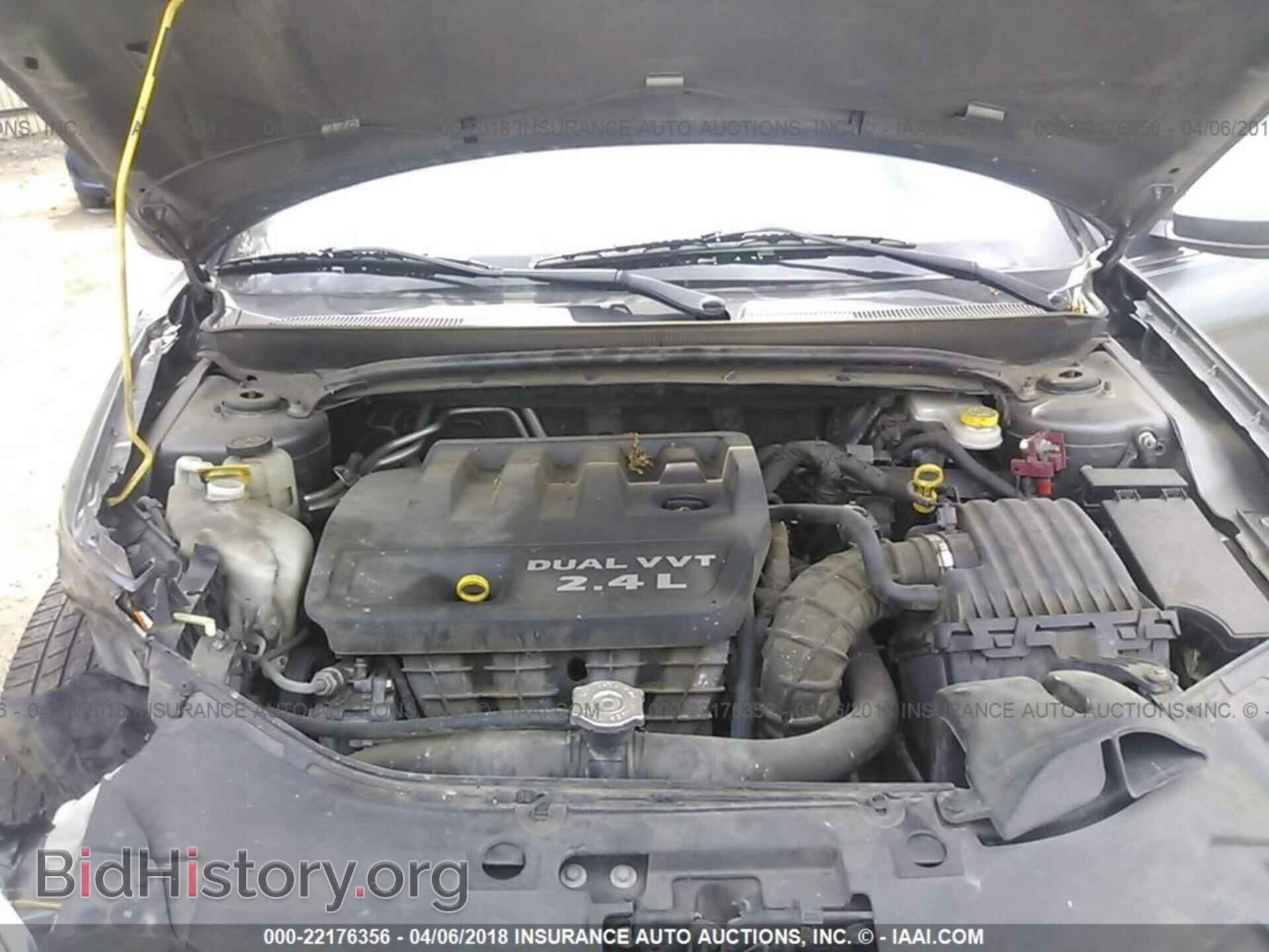 2013 Chrysler 200 - VIN: 1C3CCBAB3DN642063 - Фото 10