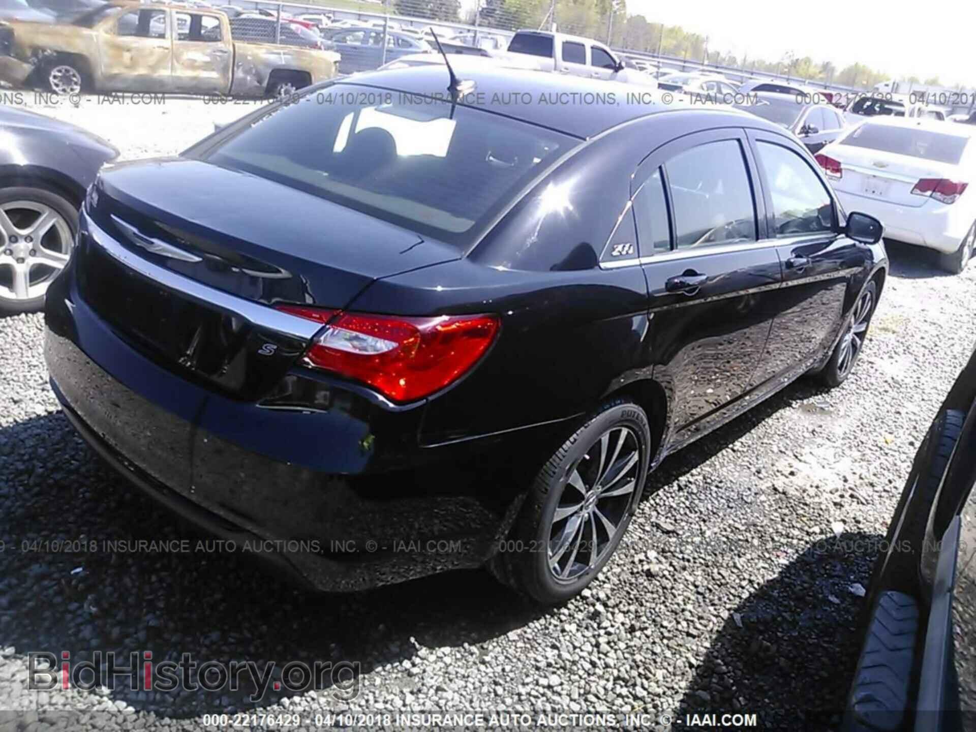 2013 Chrysler 200 - VIN: 1C3CCBBB2DN505193 - Photo 4