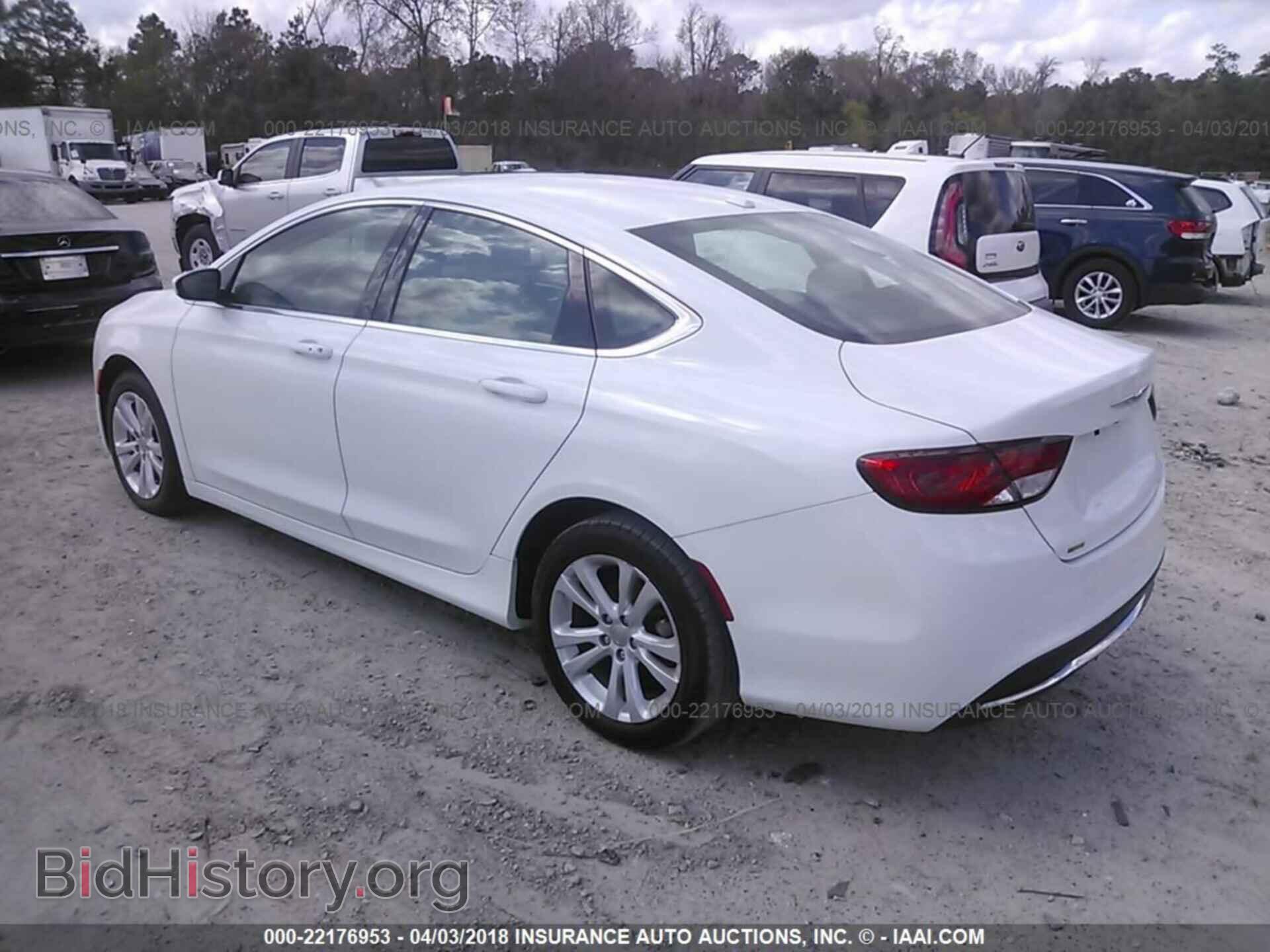 2015 Chrysler 200 - VIN: 1C3CCCAB3FN743533 - Фото 3