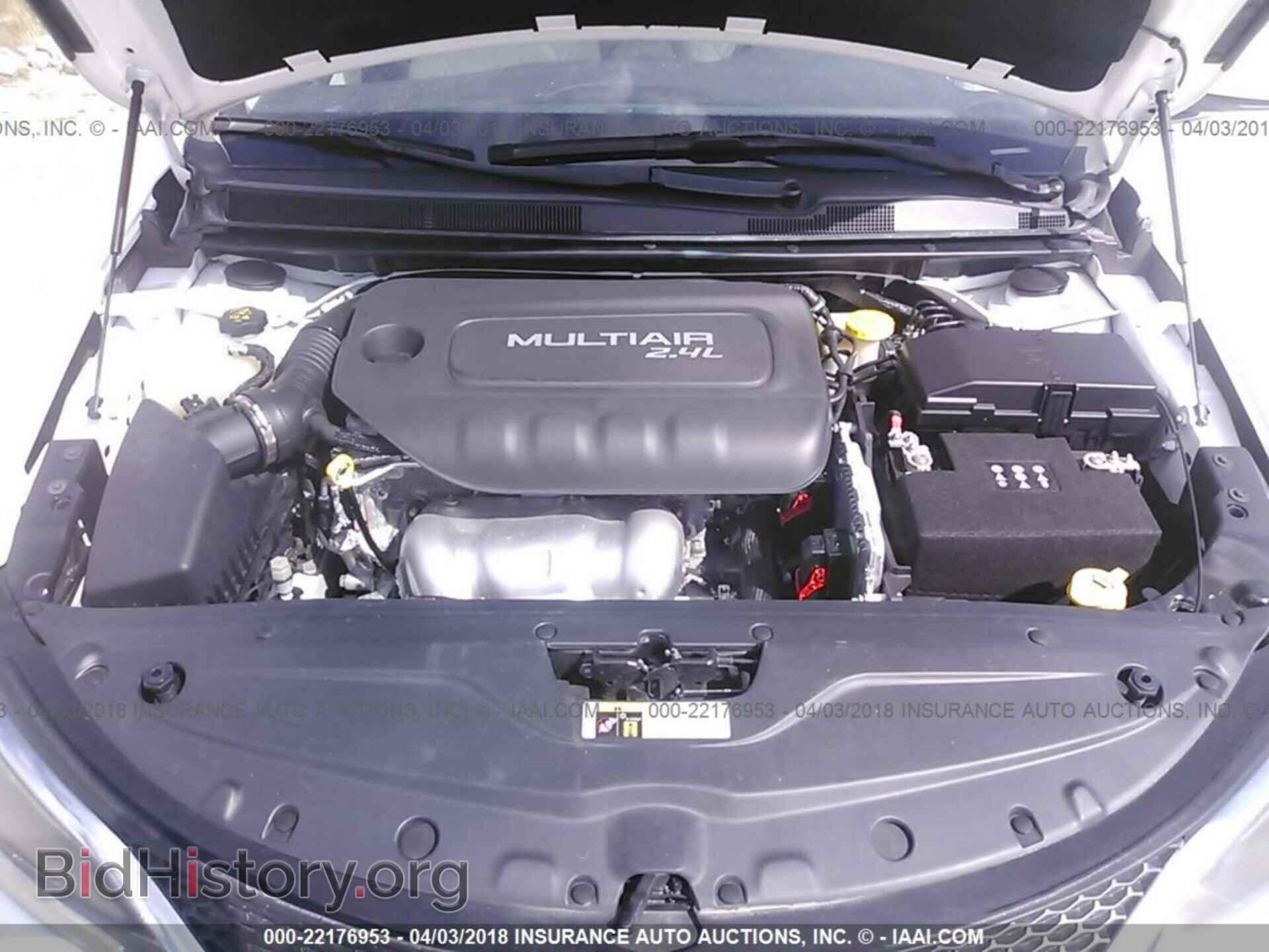 2015 Chrysler 200 - VIN: 1C3CCCAB3FN743533 - Фото 10