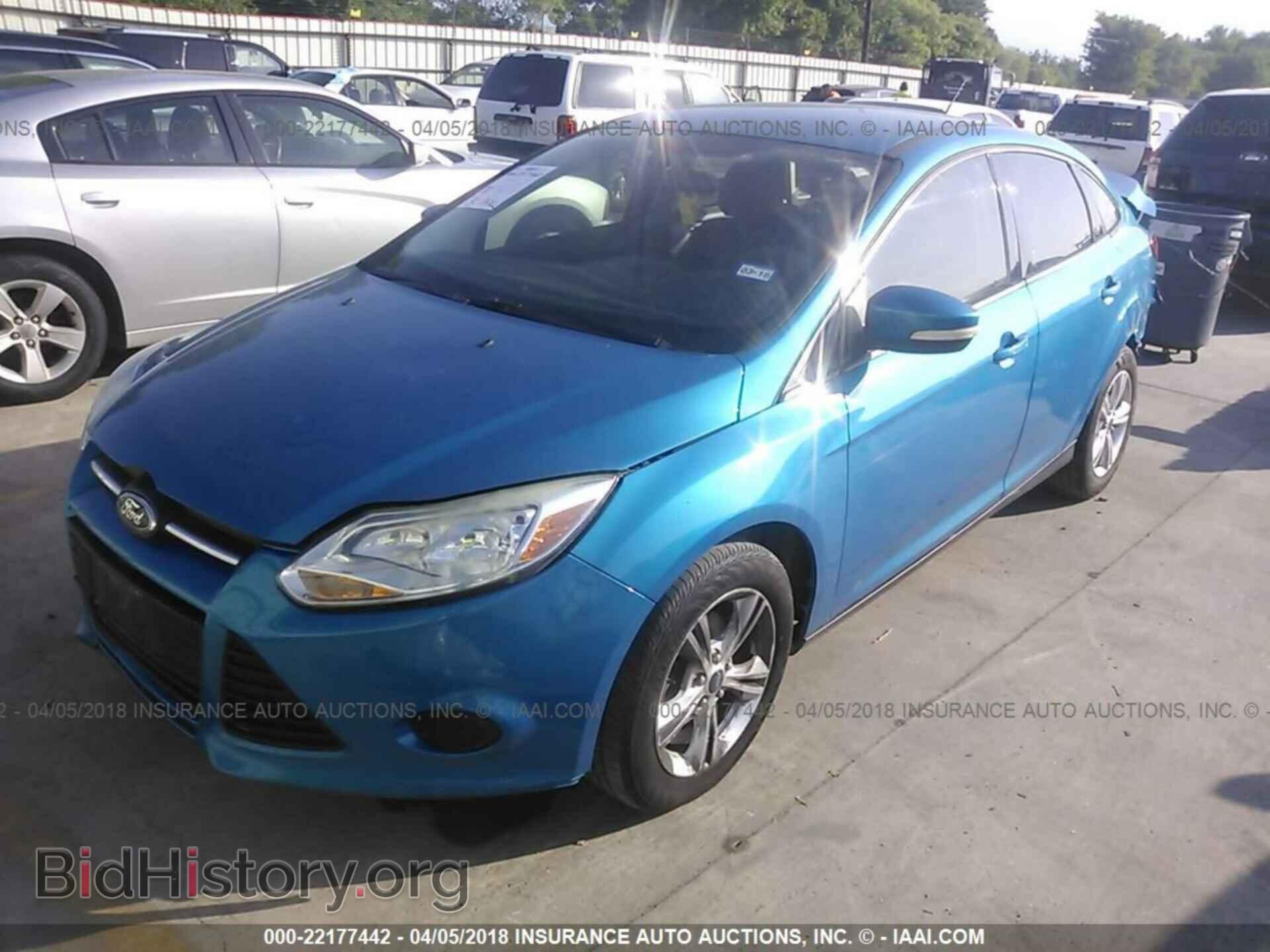 2013 Ford Focus - VIN: 1FADP3F22DL123316 - Фото 2