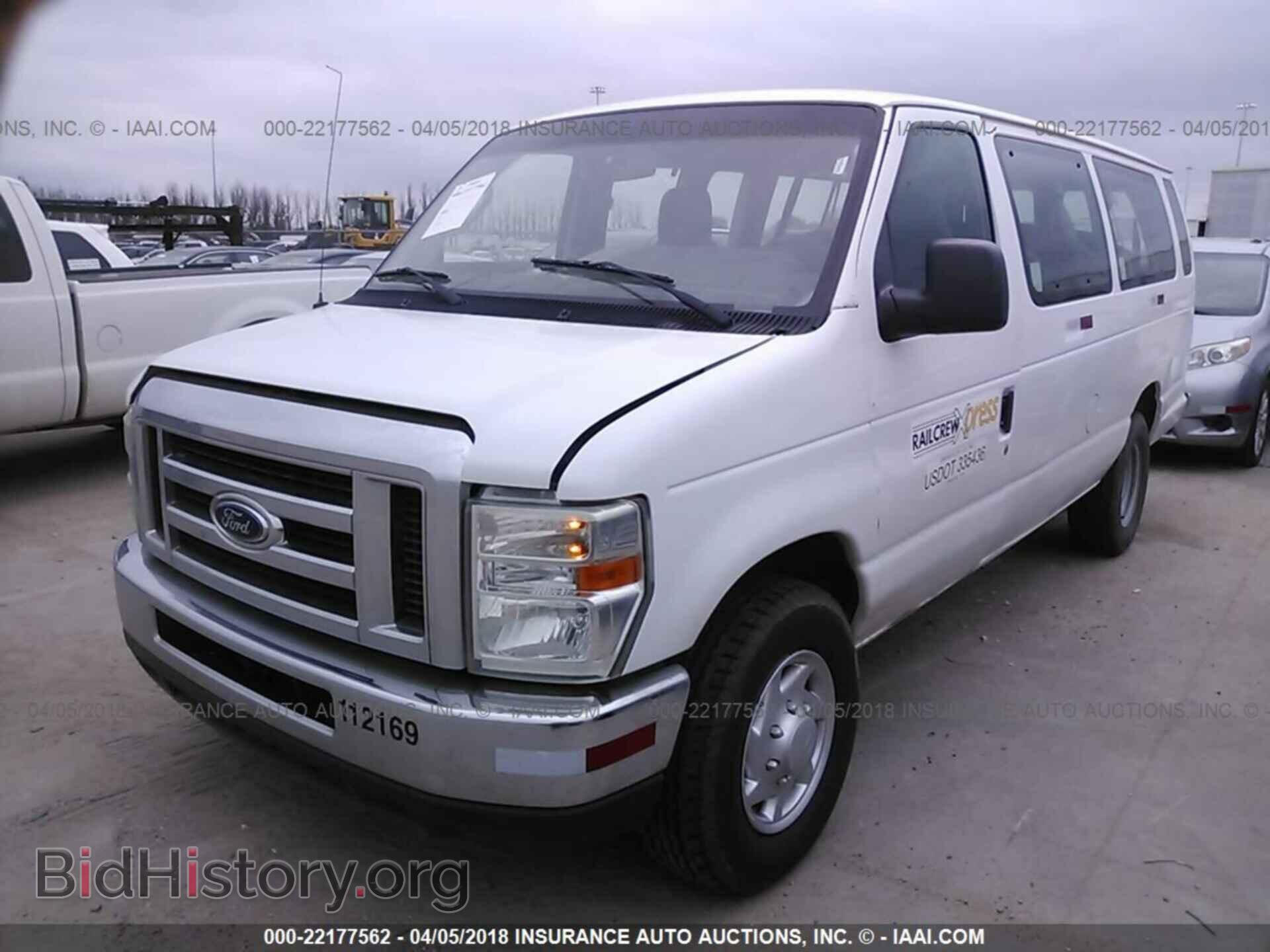 2011 Ford Econoline - VIN: 1FBSS3BL4BDB12666 - Фото 2