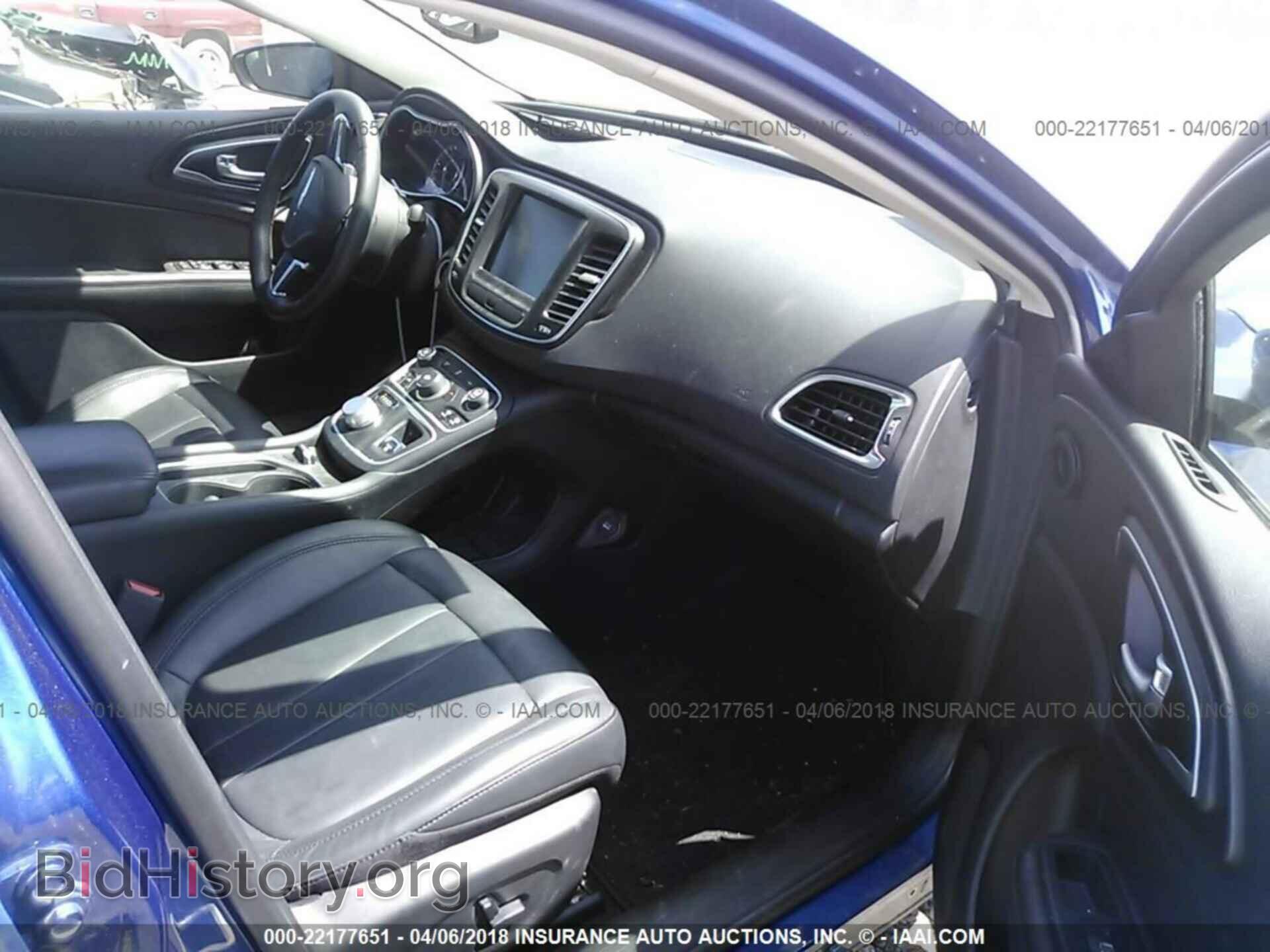 2017 Chrysler 200 - VIN: 1C3CCCAB4HN507556 - Photo 5