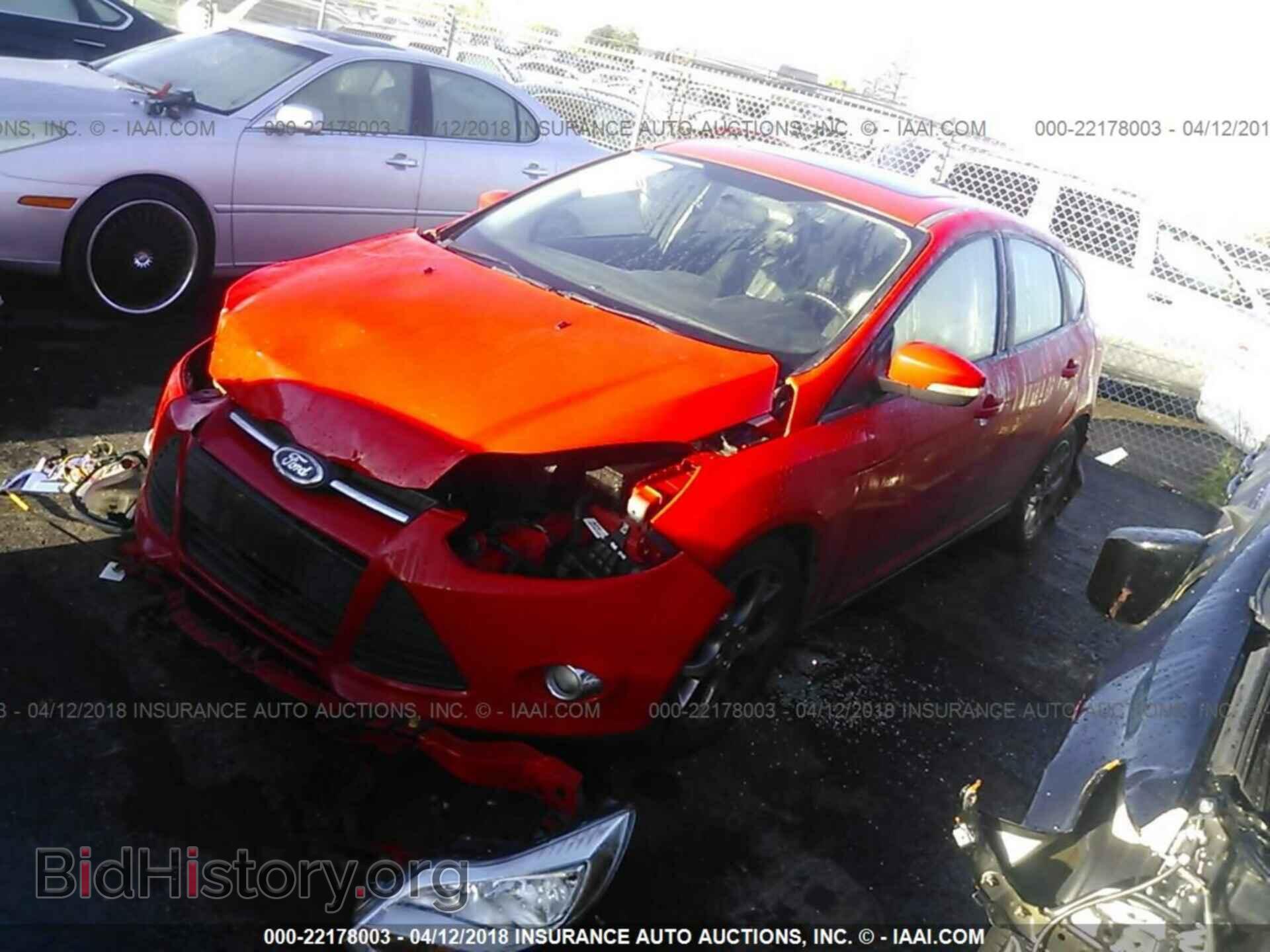 2013 Ford Focus - VIN: 1FADP3K26DL214059 - Фото 2