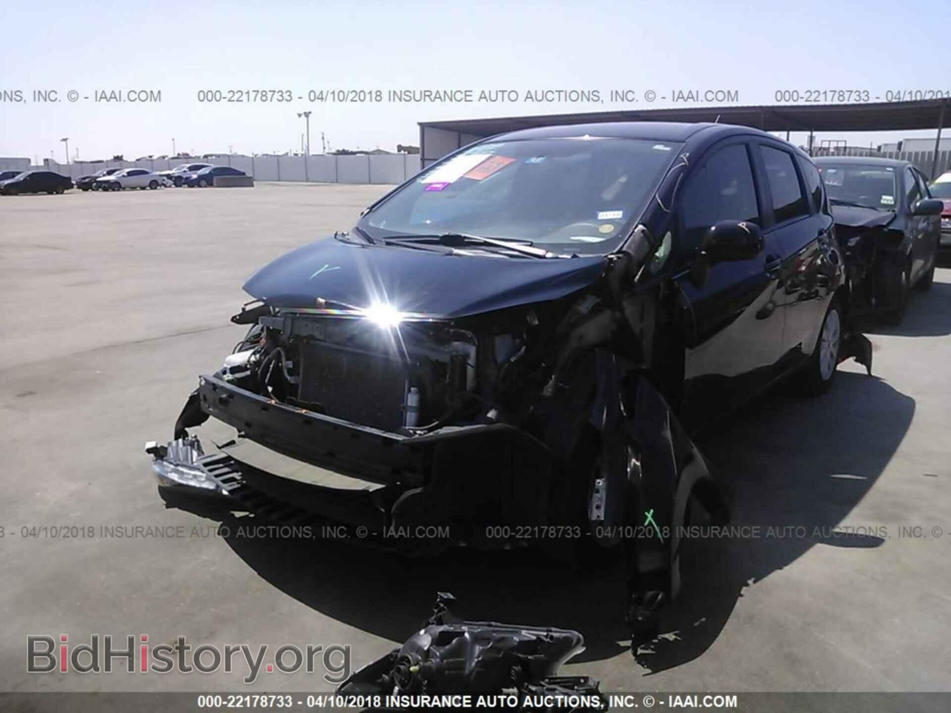 2014 Nissan Versa note - VIN: 3N1CE2CP7EL385265 - Photo 2
