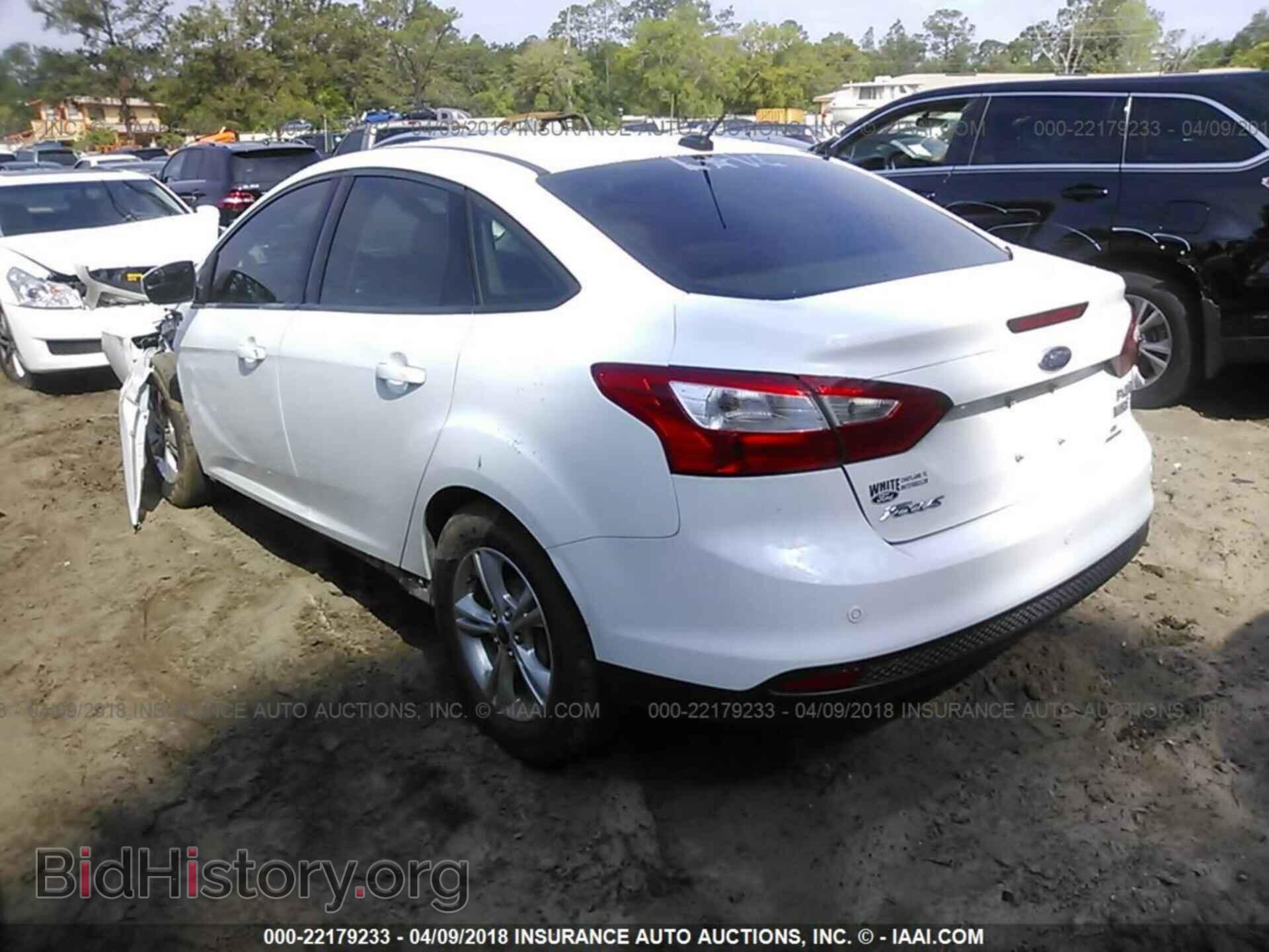 2013 Ford Focus - VIN: 1FADP3F2XDL175163 - Photo 3