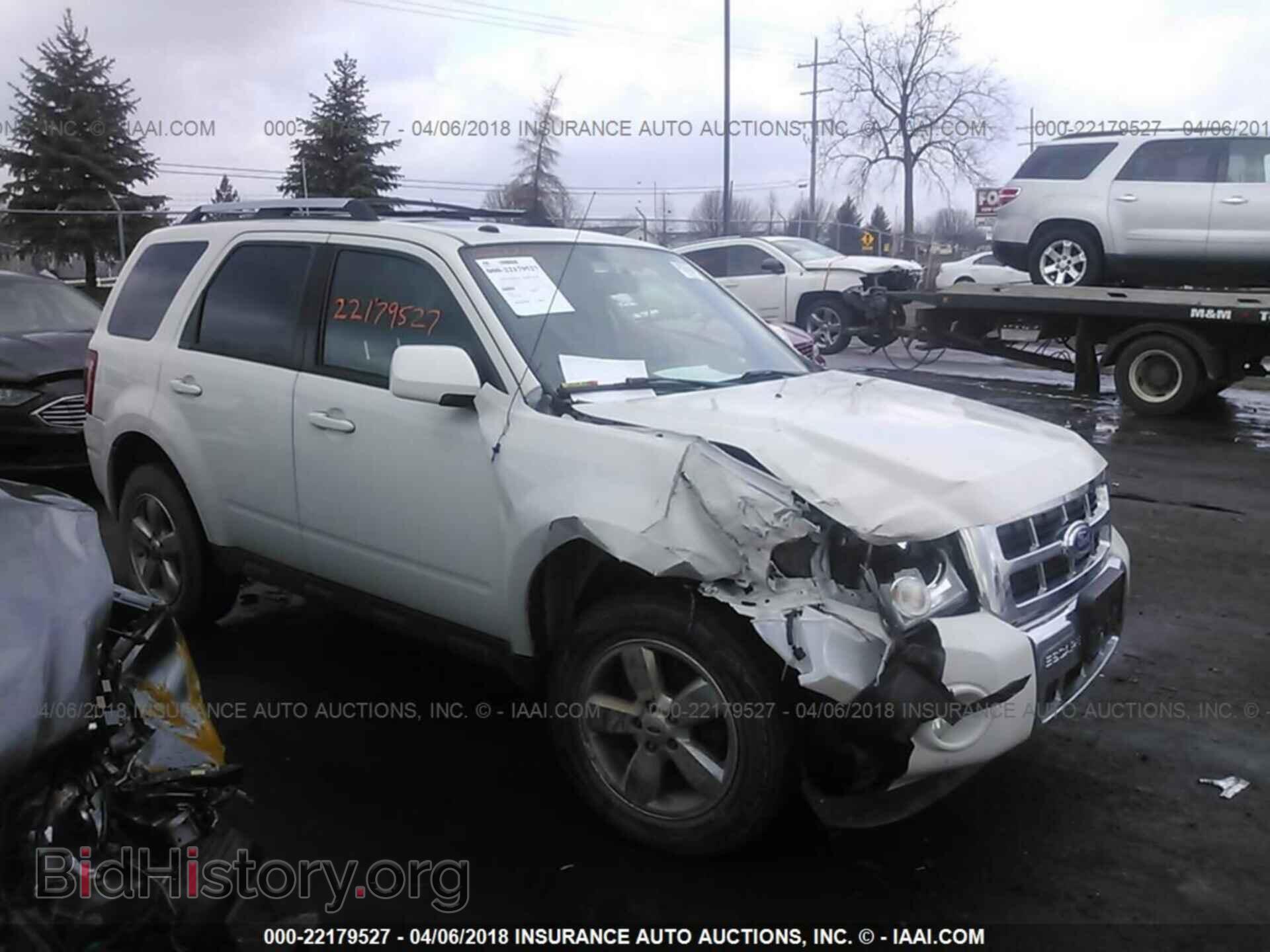 Photo 1FMCU9EG7BKC66310 - Ford Escape 2011