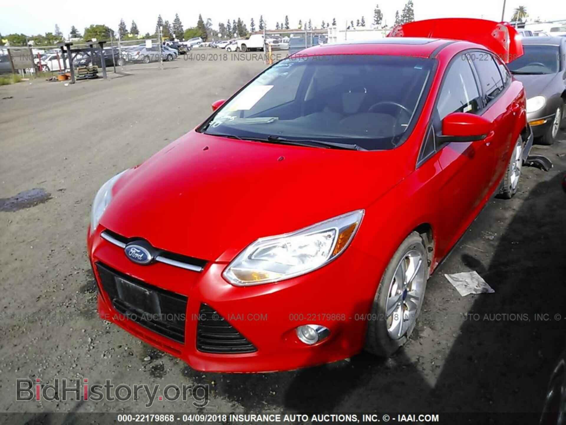 2012 Ford Focus - VIN: 1FAHP3F23CL236644 - Photo 2