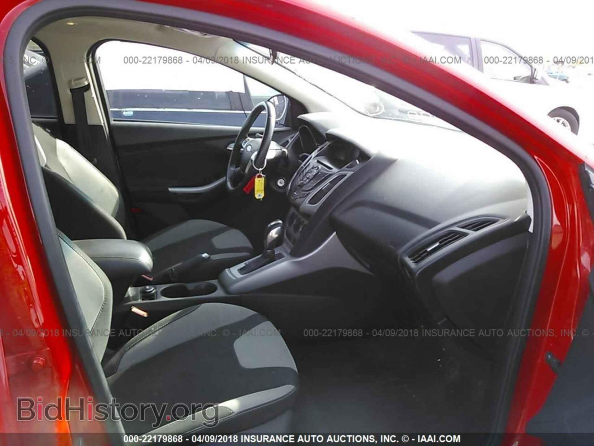 2012 Ford Focus - VIN: 1FAHP3F23CL236644 - Photo 5