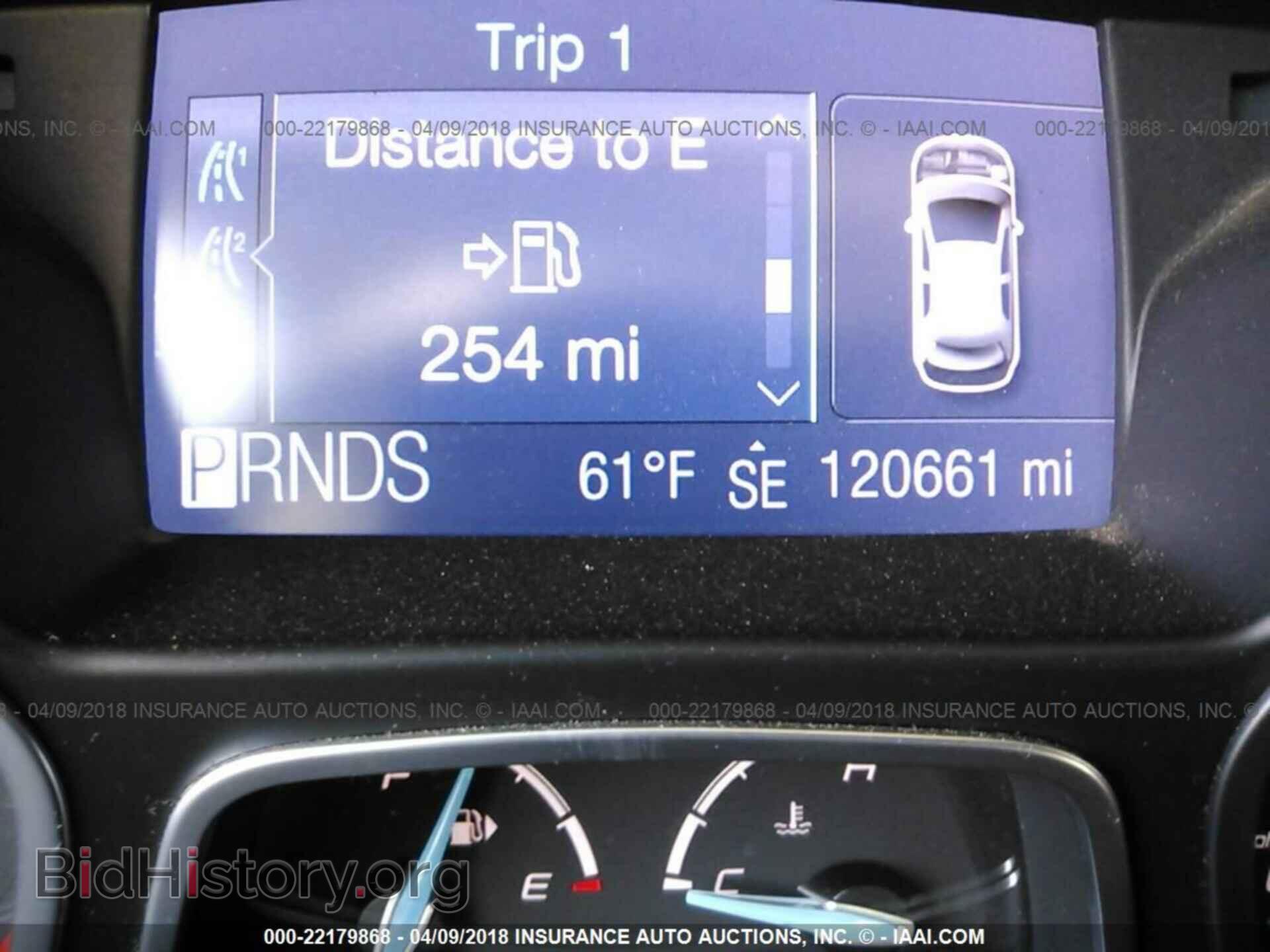 2012 Ford Focus - VIN: 1FAHP3F23CL236644 - Photo 7