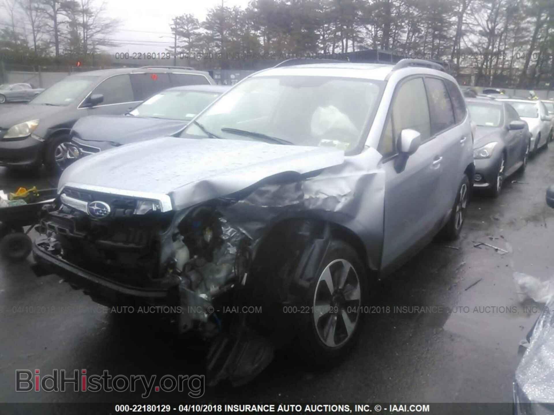 2017 Subaru Forester - VIN: JF2SJAEC3HH537720 - Photo 2