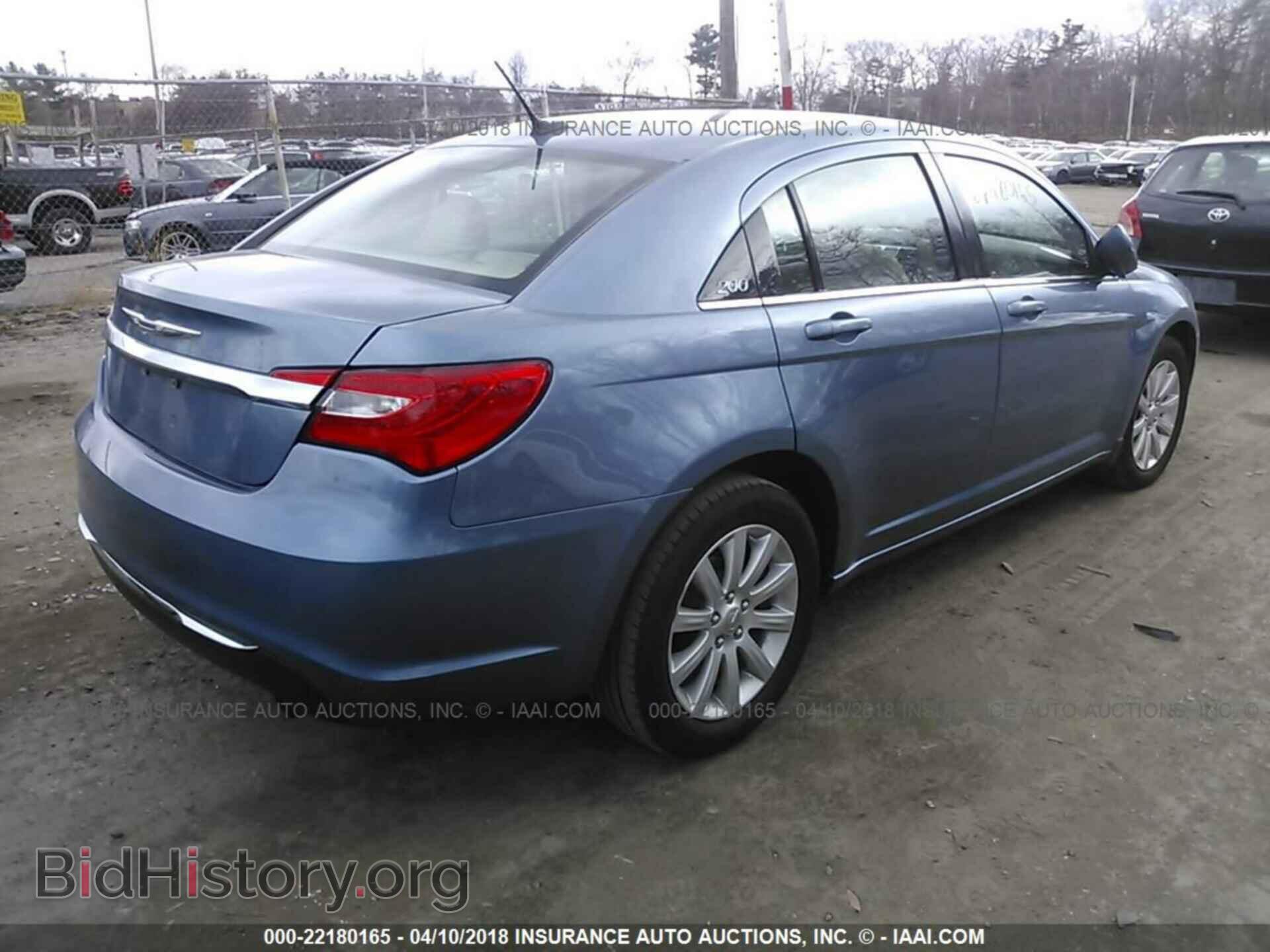 2011 Chrysler 200 - VIN: 1C3BC1FB5BN592908 - Photo 4
