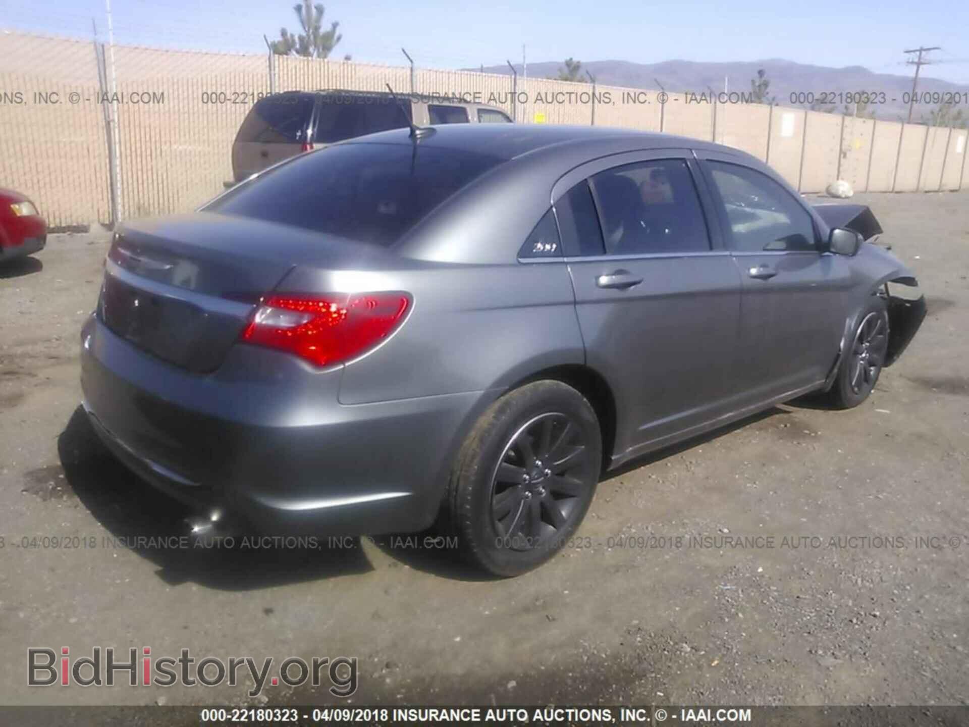 2013 Chrysler 200 - VIN: 1C3CCBBB7DN597160 - Photo 4