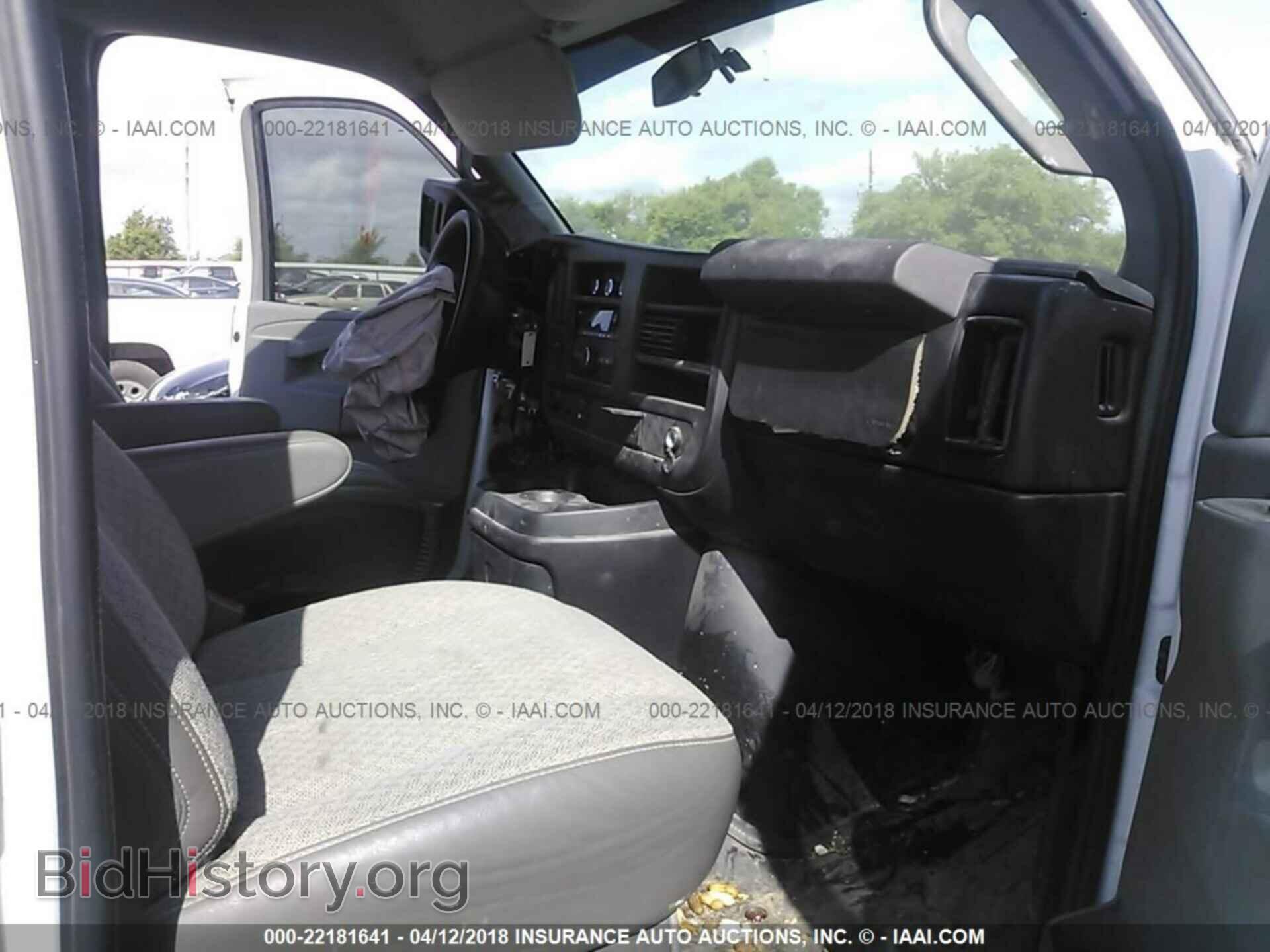 2016 Gmc Savana - VIN: 1GTW7AFFXG1903929 - Фото 5