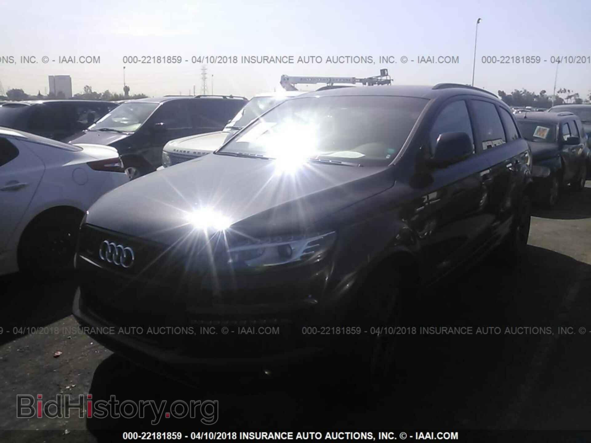 2013 Audi Q7 - VIN: WA1DGAFEXDD003311 - Фото 2