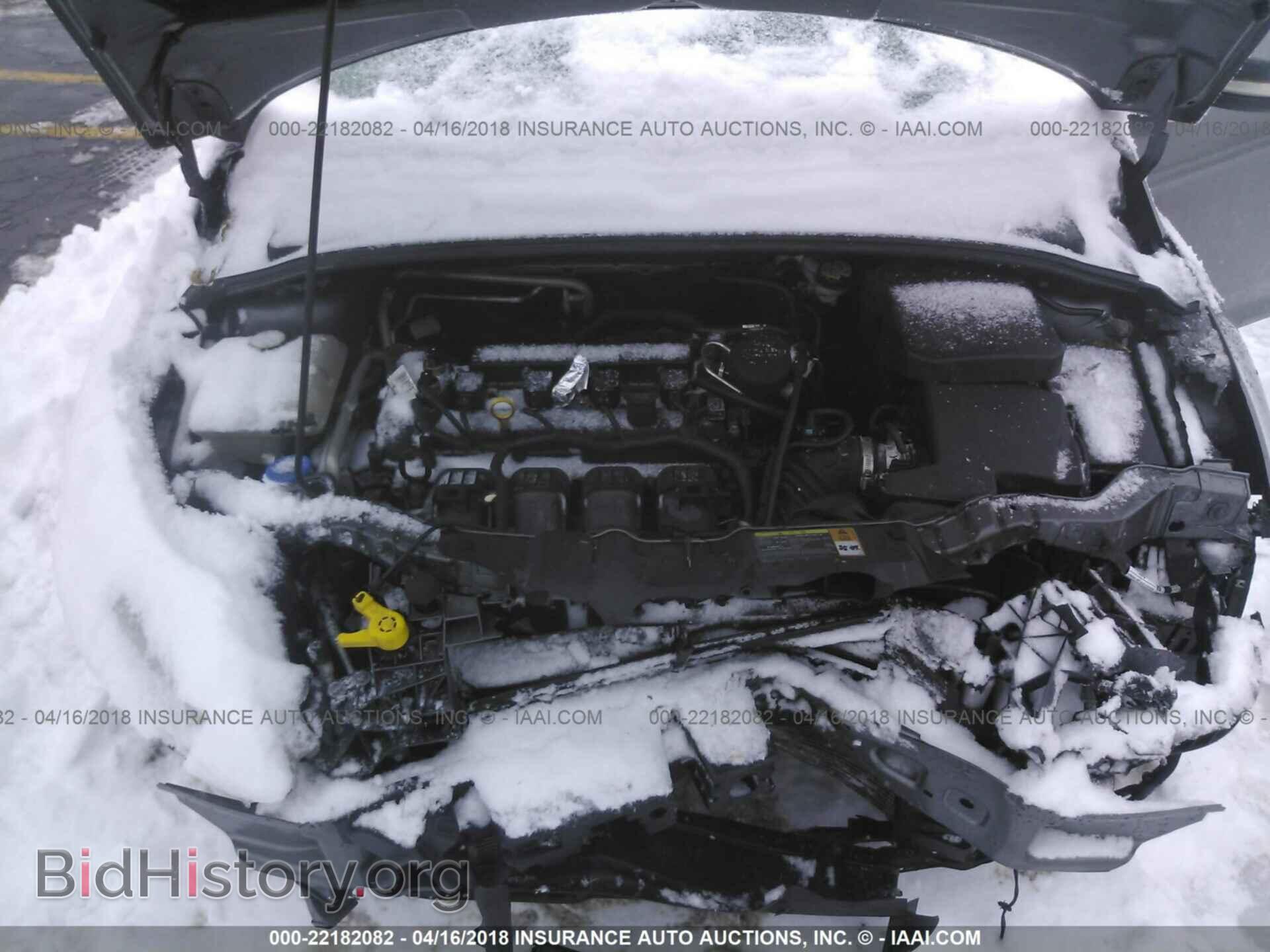 2012 Ford Focus - VIN: 1FAHP3M22CL334423 - Photo 10