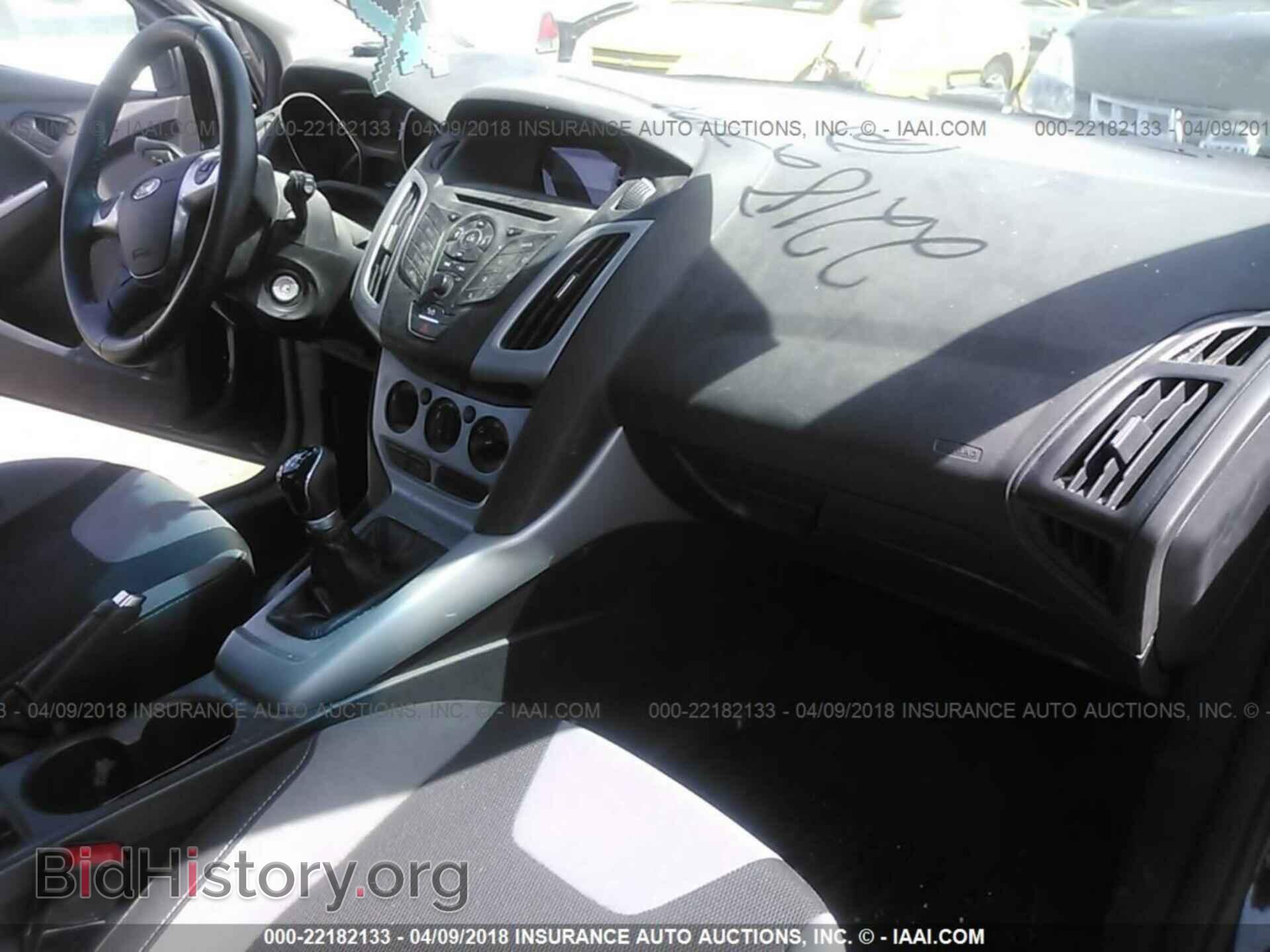2012 Ford Focus - VIN: 1FAHP3K25CL399043 - Photo 5