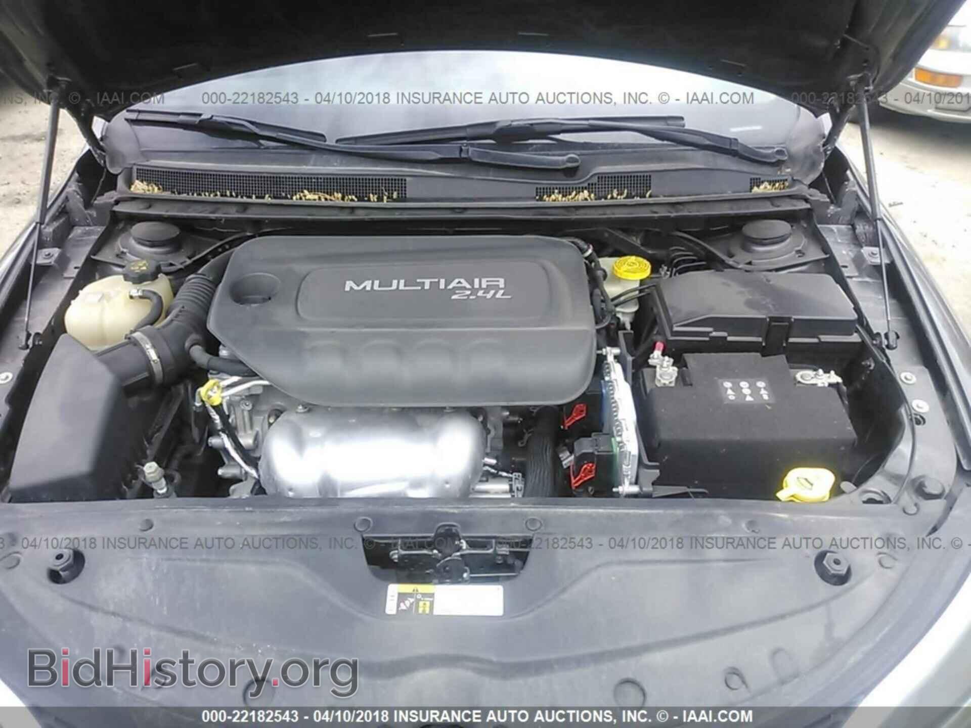 2015 Chrysler 200 - VIN: 1C3CCCAB0FN679872 - Photo 10