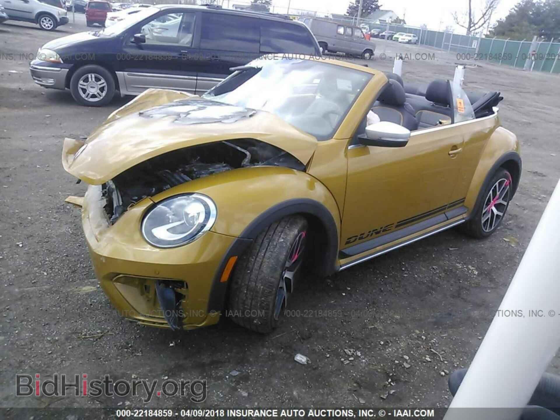 2017 Volkswagen Beetle - VIN: 3VWT17AT4HM807171 - Фото 2
