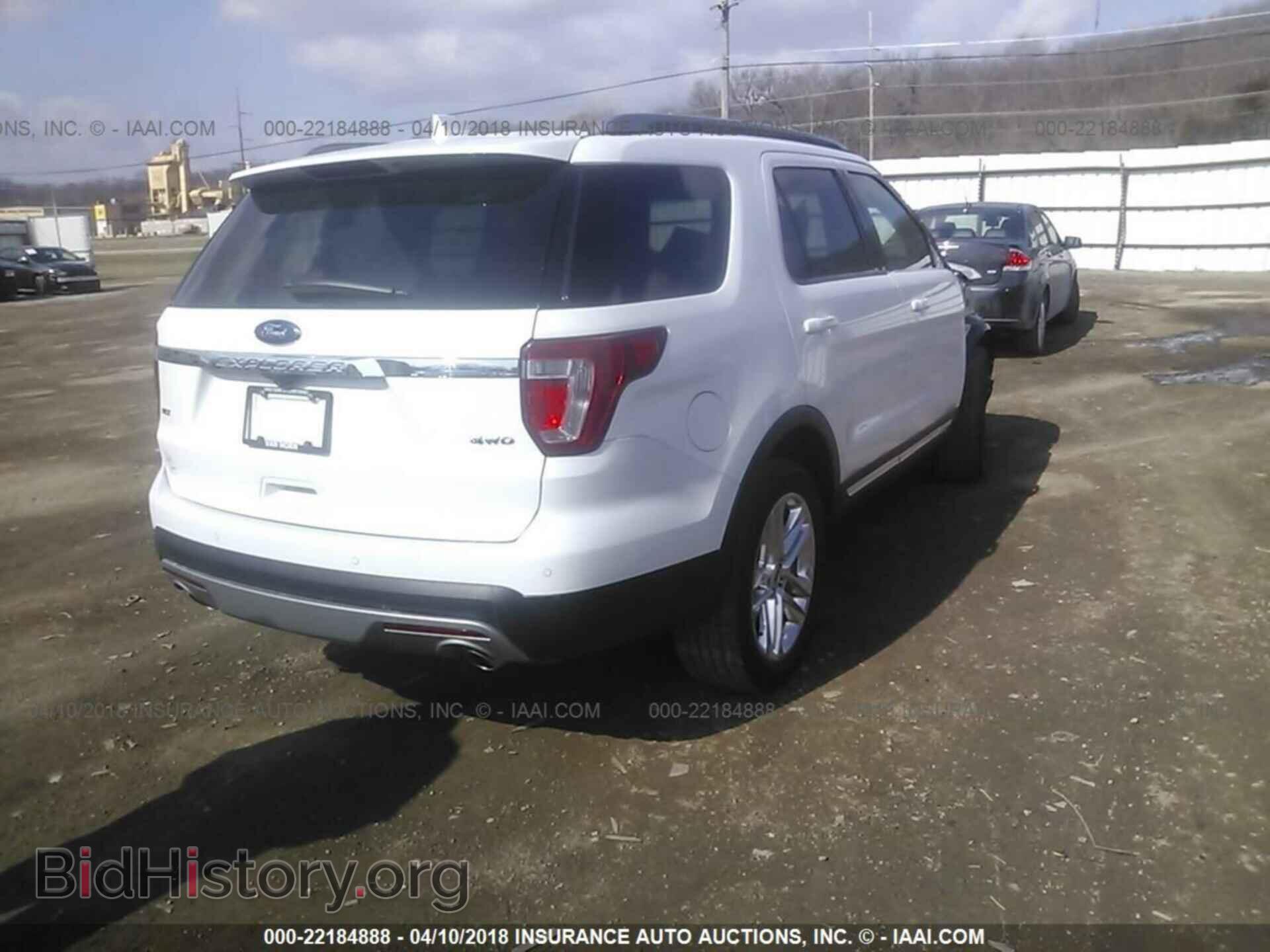 2017 Ford Explorer - VIN: 1FM5K8D84HGB08716 - Photo 4