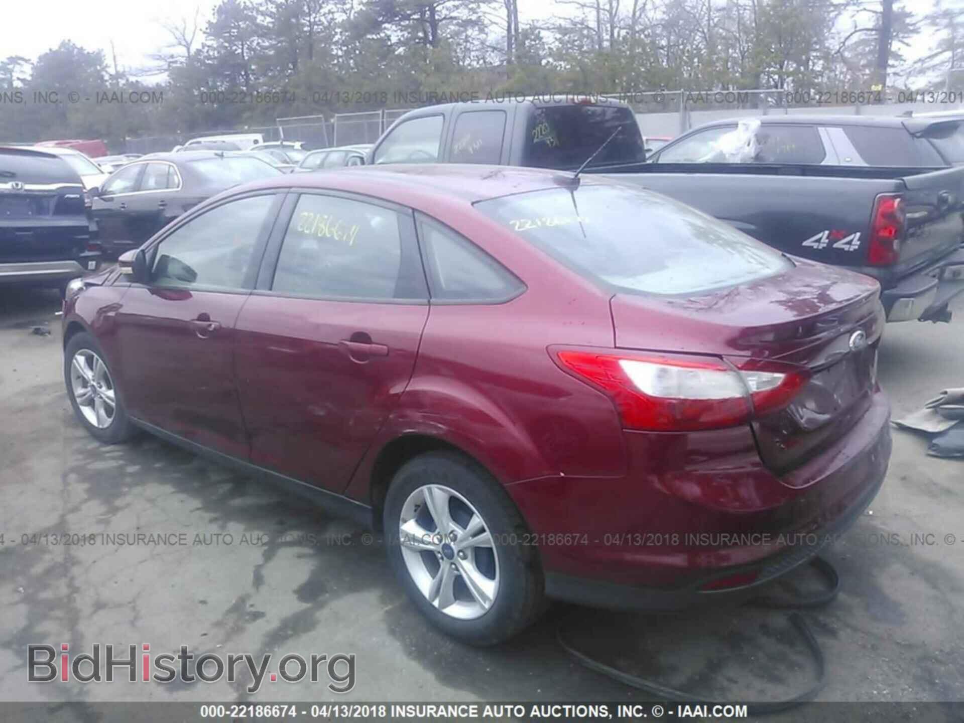 2013 Ford Focus - VIN: 1FADP3F28DL129086 - Фото 3