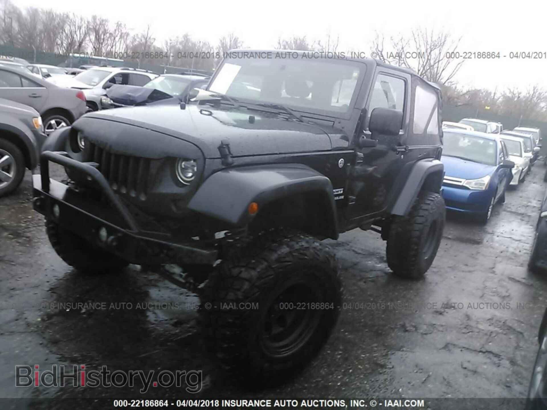 2012 Jeep Wrangler - VIN: 1C4AJWAG7CL131462 - Фото 2