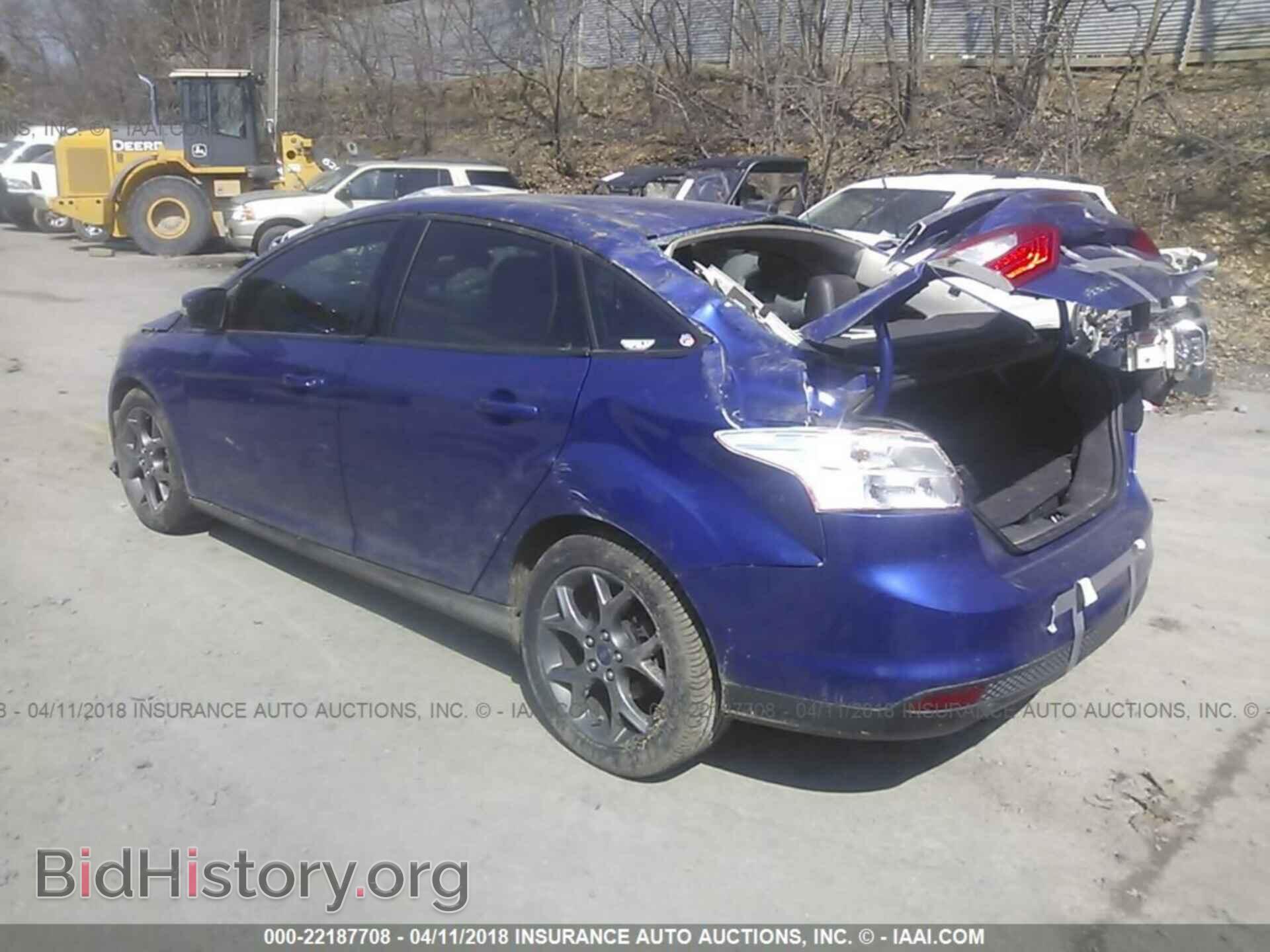 2013 Ford Focus - VIN: 1FADP3F22DL258229 - Photo 3