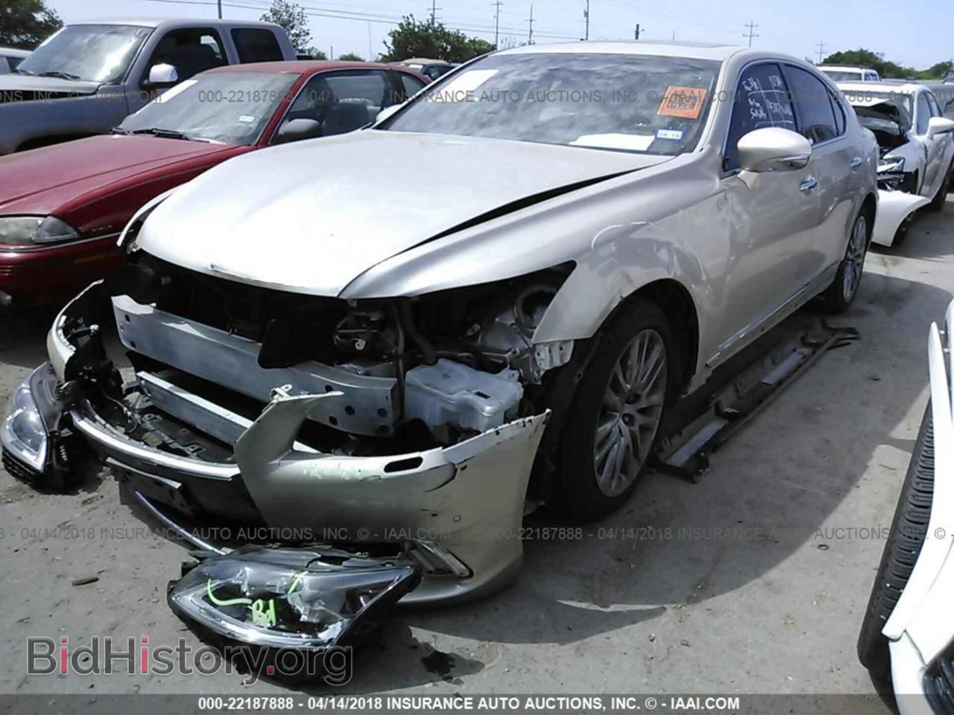 2013 Lexus Ls - VIN: JTHBL5EF8D5124180 - Фото 2