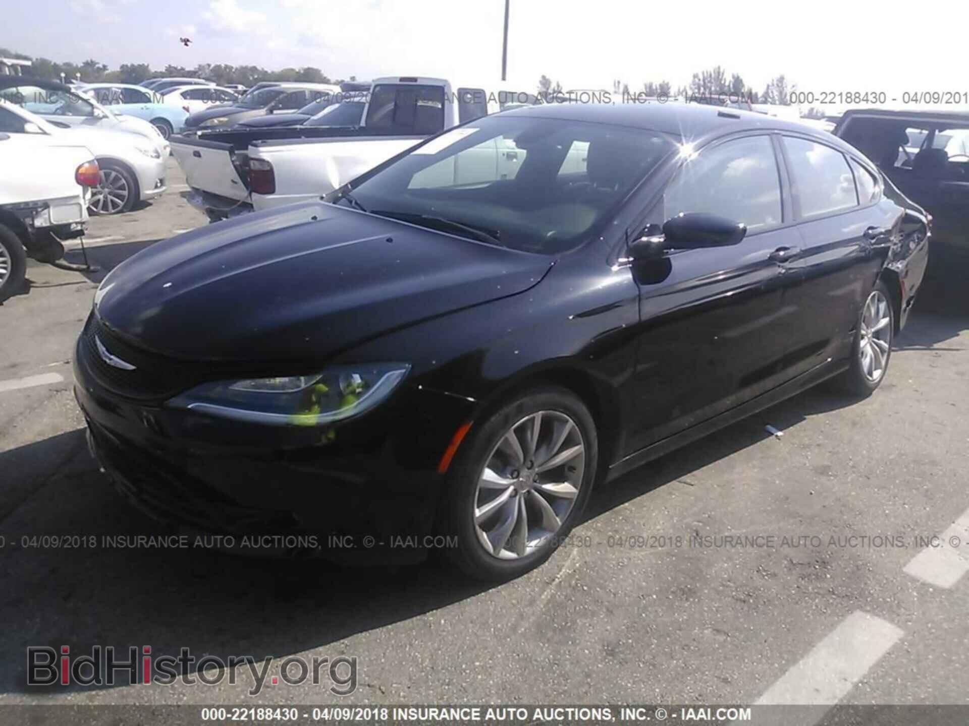 2016 Chrysler 200 - VIN: 1C3CCCBB1GN115776 - Photo 2