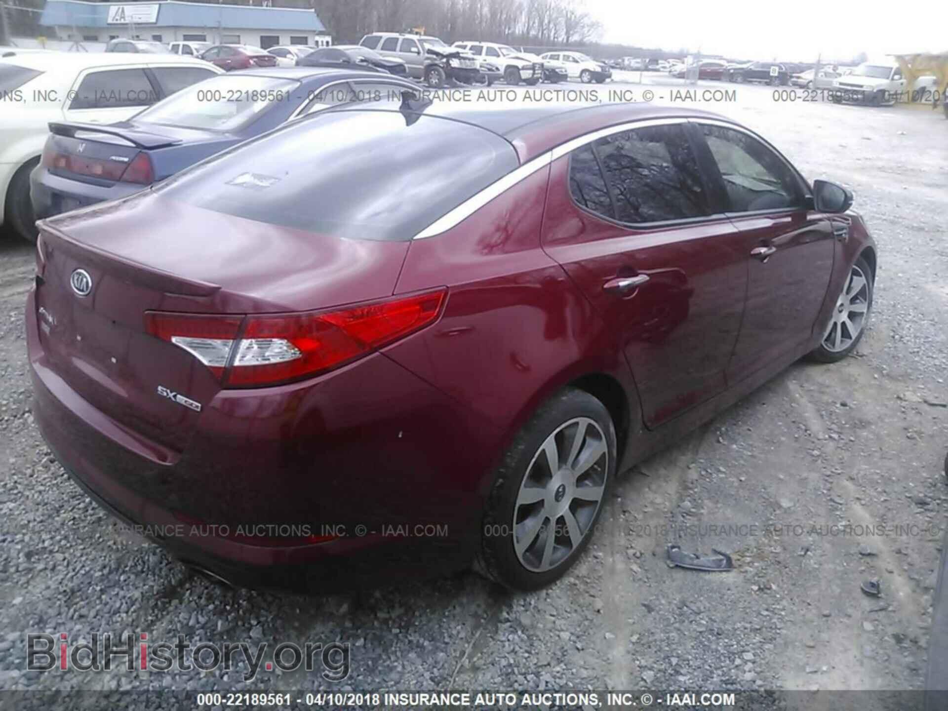 2012 Kia Optima - VIN: 5XXGR4A63CG039361 - Photo 4
