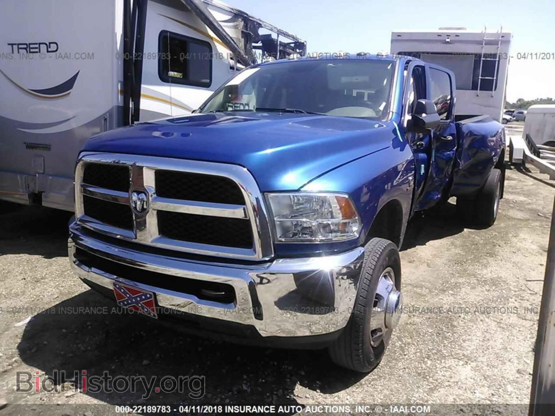 2017 Ram 3500 - VIN: 3C63RRGL2HG526717 - Photo 2