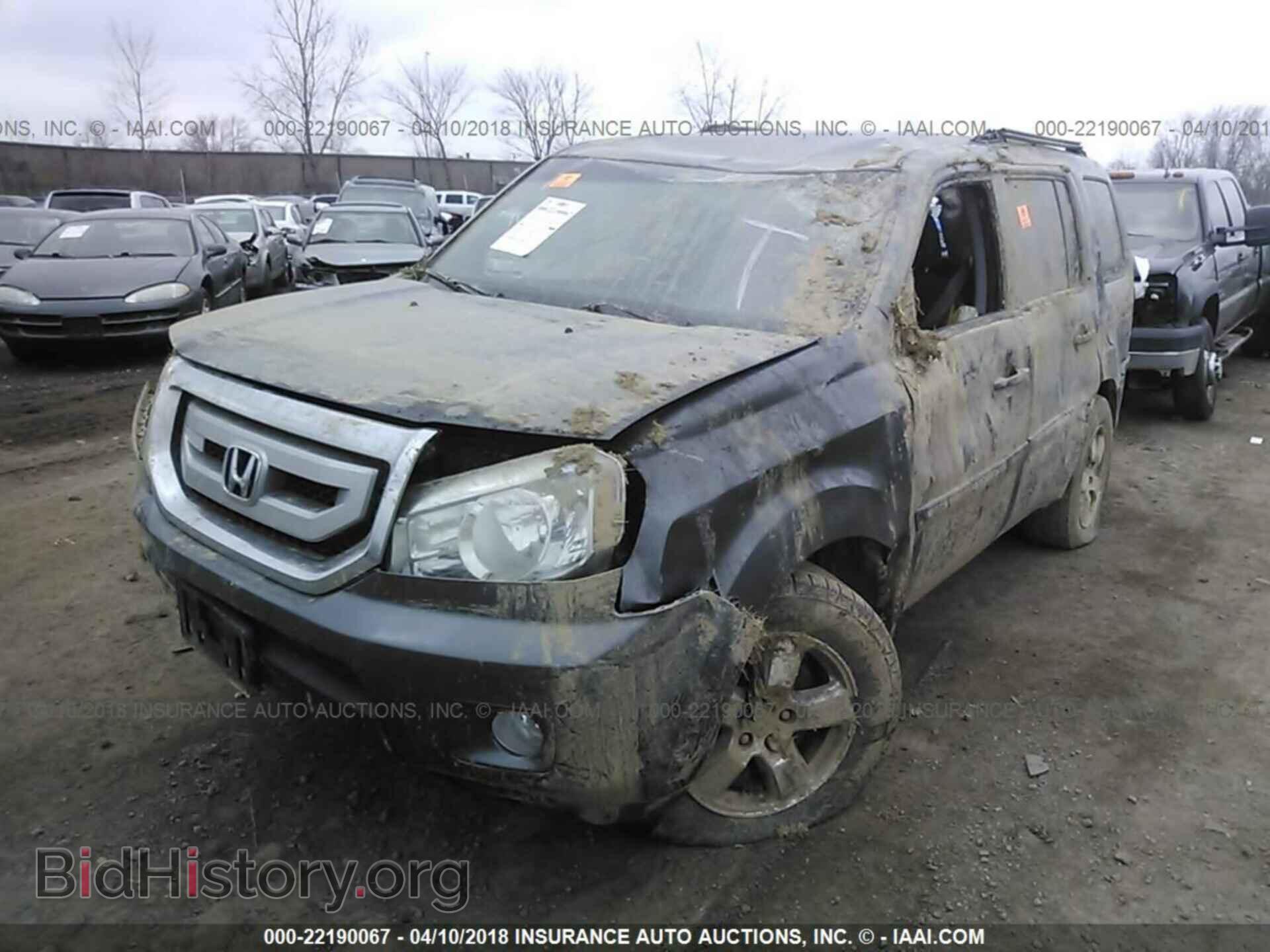 2011 Honda Pilot - VIN: 5FNYF4H49BB068091 - Photo 2